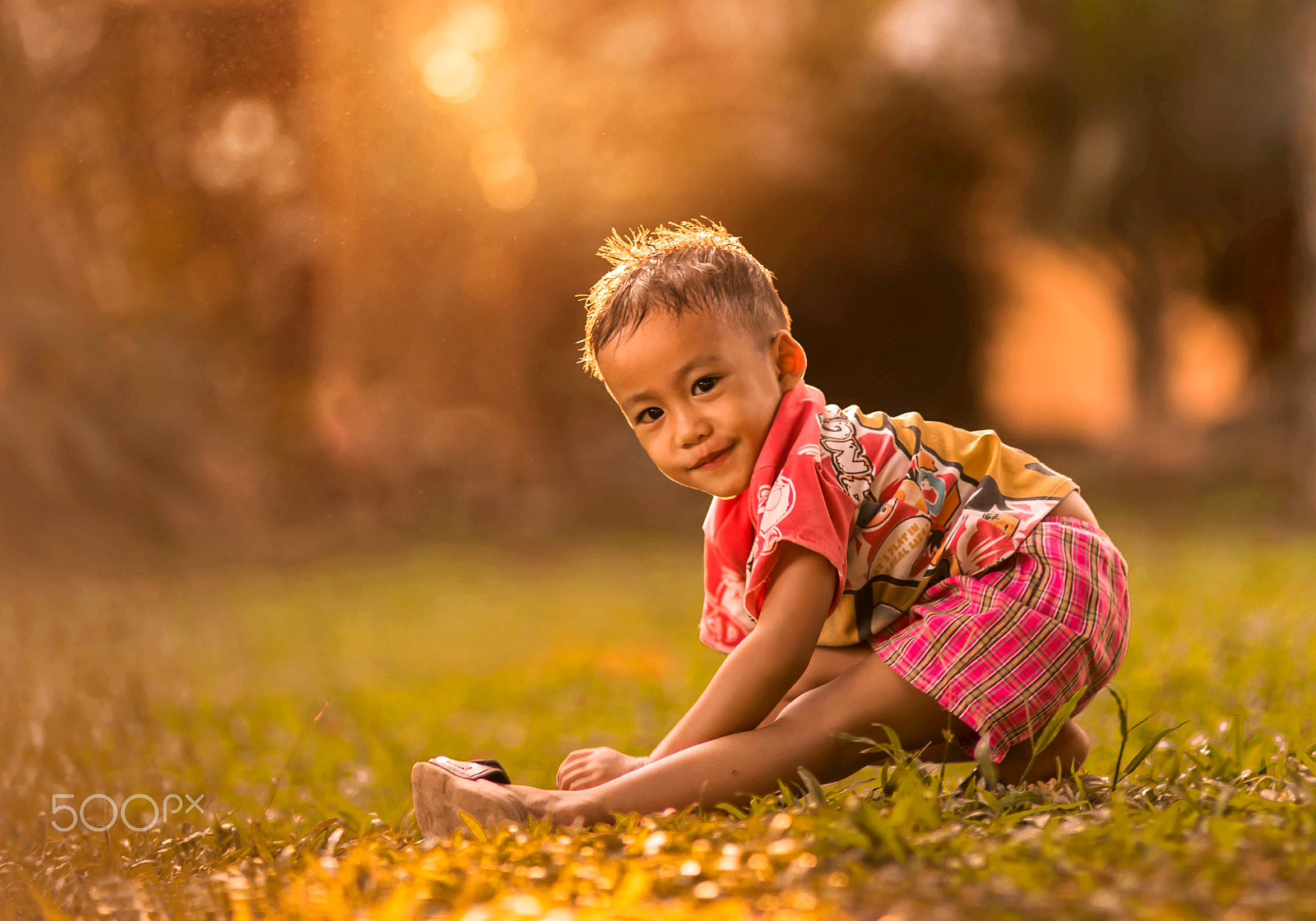 Sigma 85mm F1.4 EX DG HSM sample photo. A boy photography