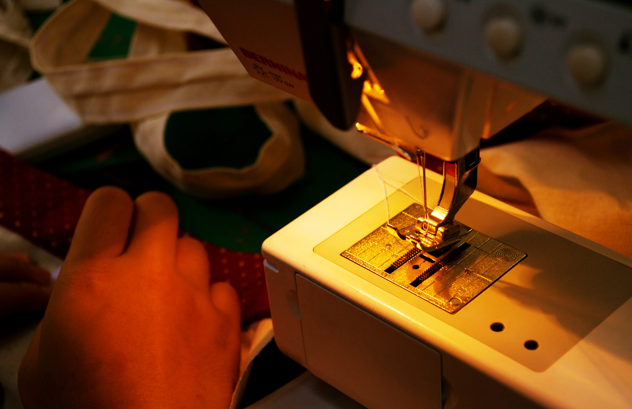 18.00 - 55.00 mm f/3.5 - 5.6 sample photo. Sewing machine photography