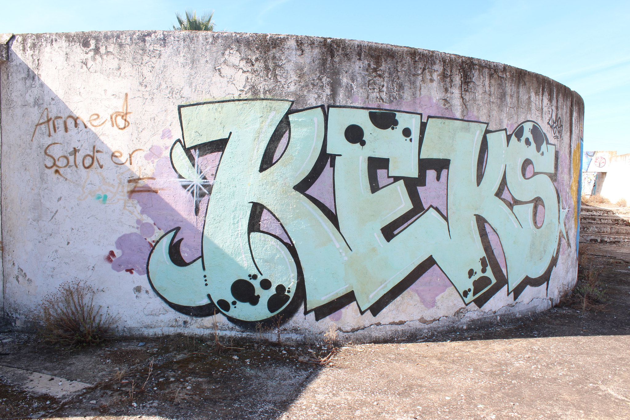 Canon EF-S 18-55mm F3.5-5.6 IS sample photo. Graffiti#3 photography