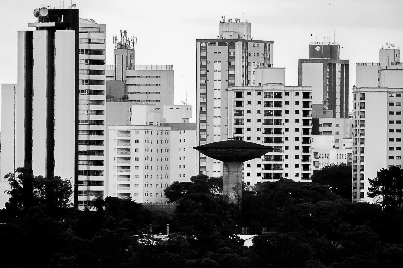 Sigma 150-500mm F5-6.3 DG OS HSM sample photo. Building photography