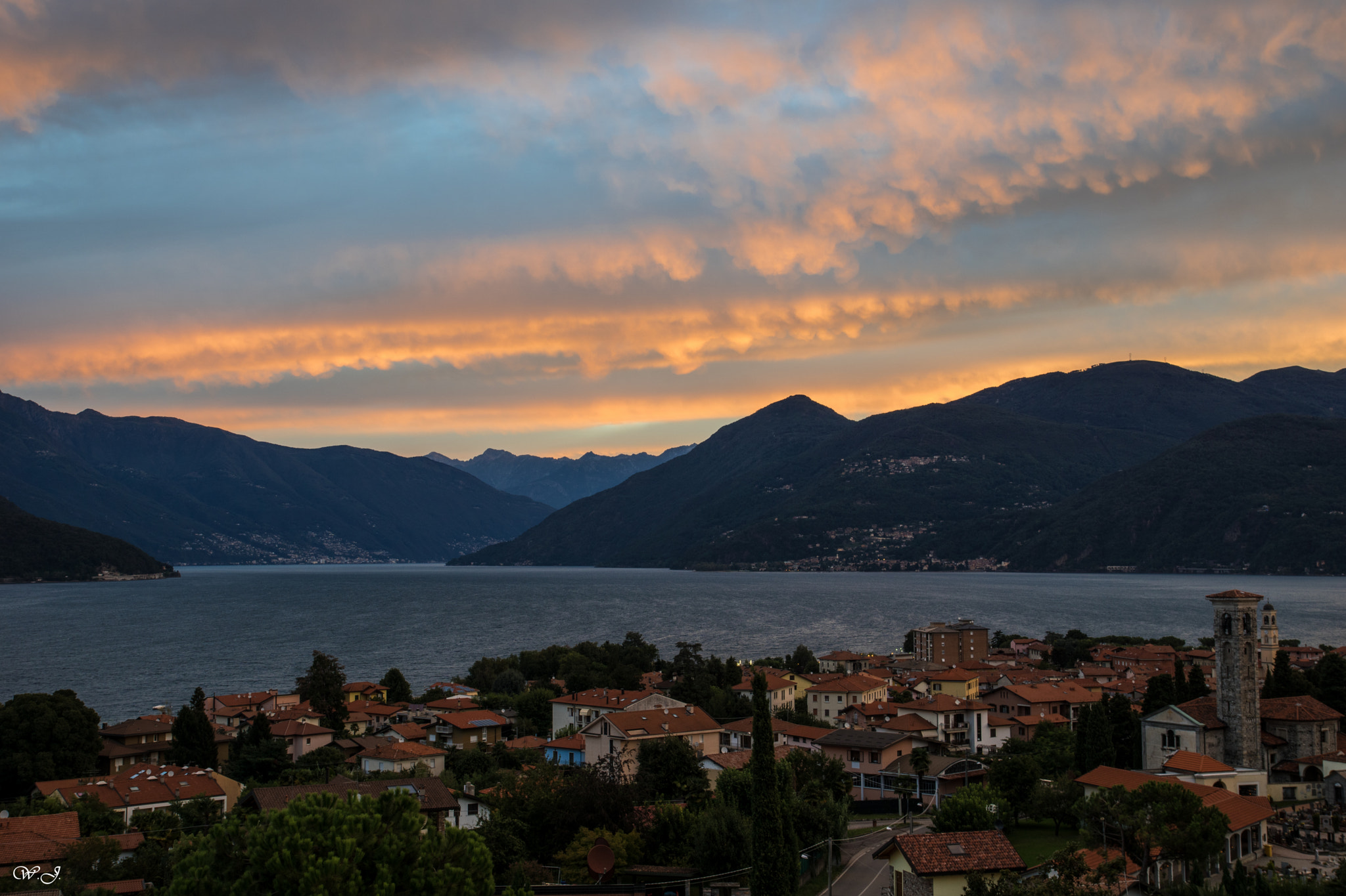 Sony ILCA-77M2 sample photo. Morning hours at lago maggiore photography