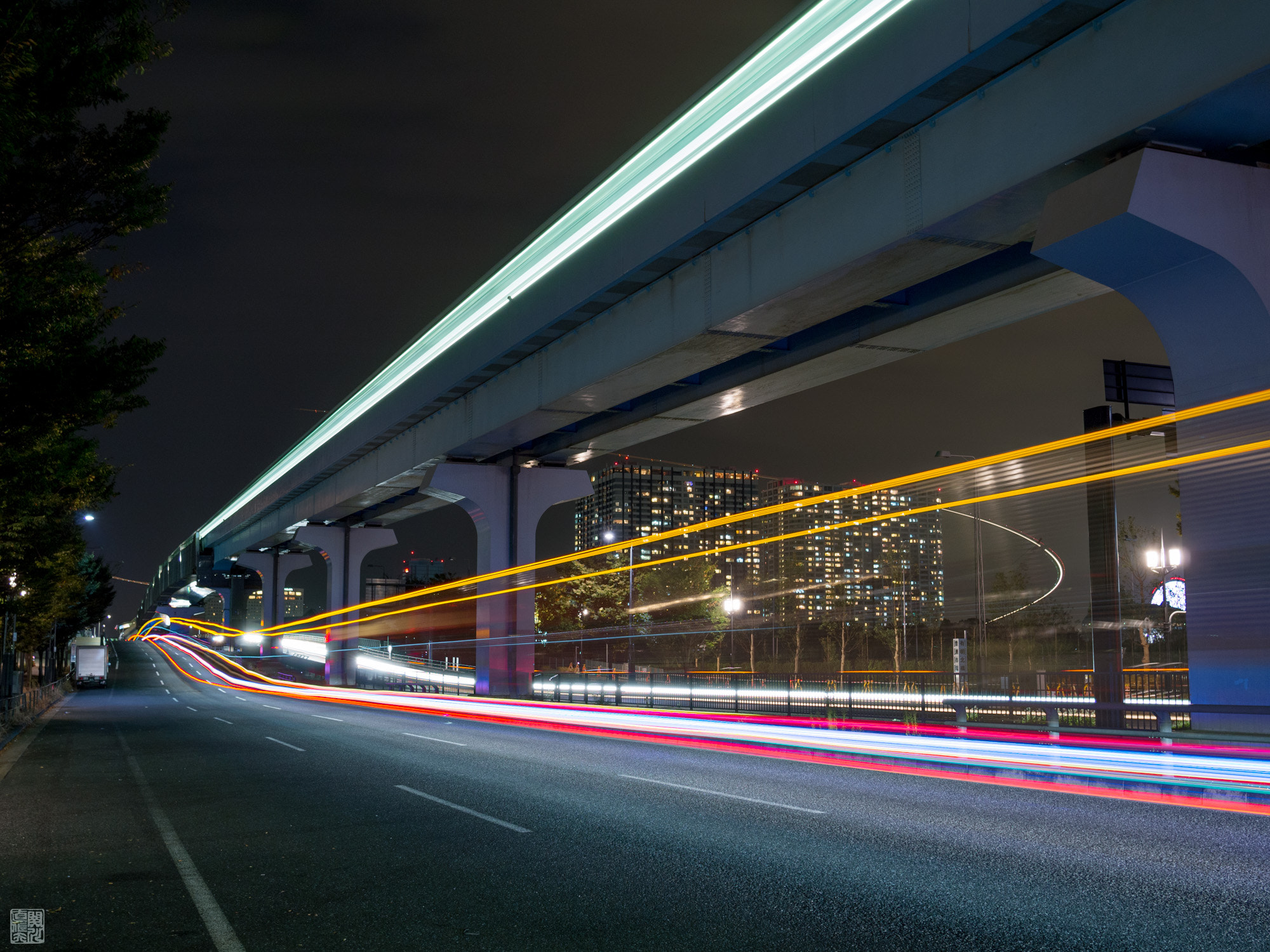 Sigma 19mm F2.8 EX DN sample photo. Cars,train and airplane photography