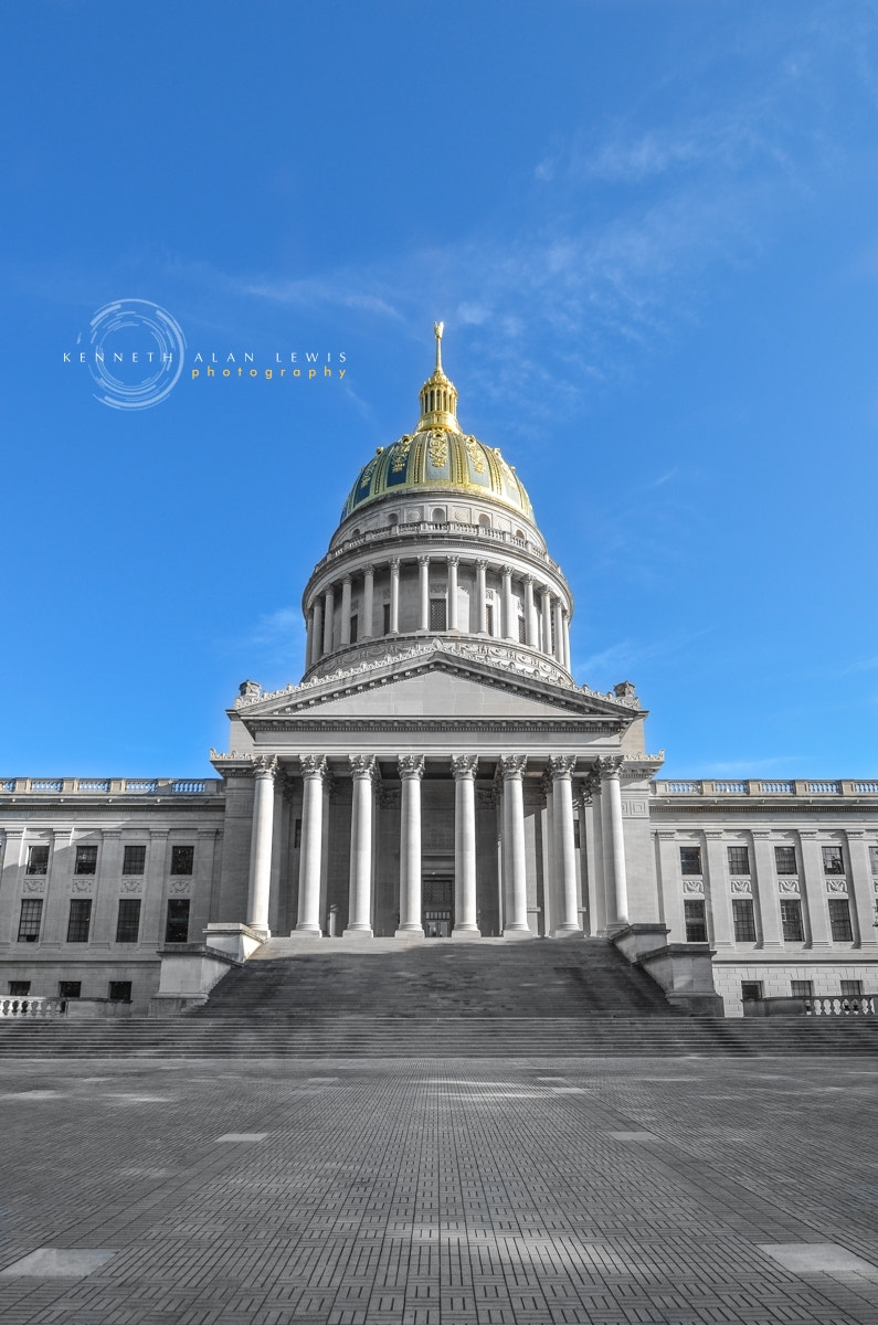 AF Nikkor 28mm f/1.4D sample photo. West virginia state capitol photography