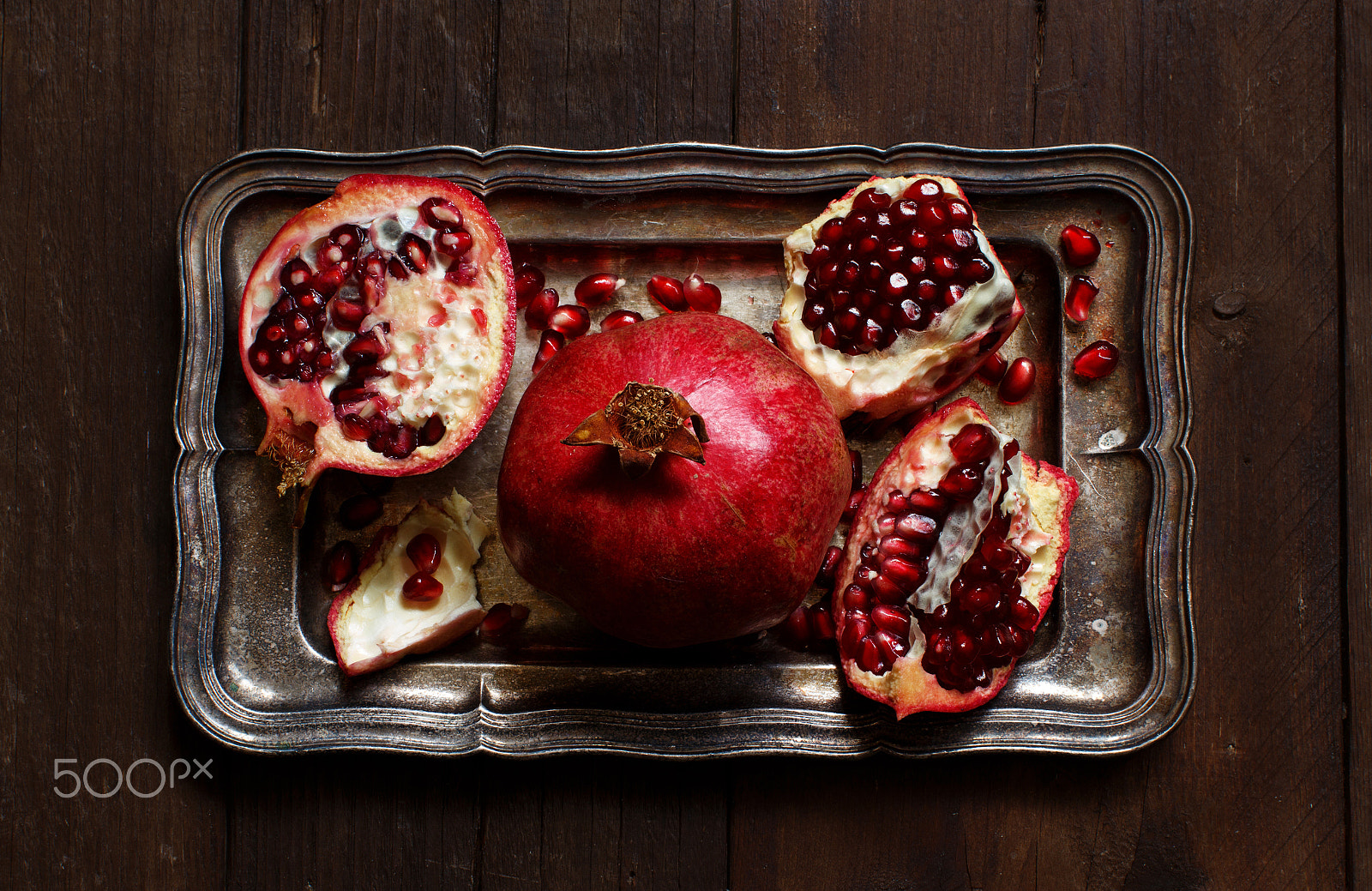 Canon EOS 650D (EOS Rebel T4i / EOS Kiss X6i) + Canon EF 50mm F1.2L USM sample photo. Open fresh ripe pomegranates photography