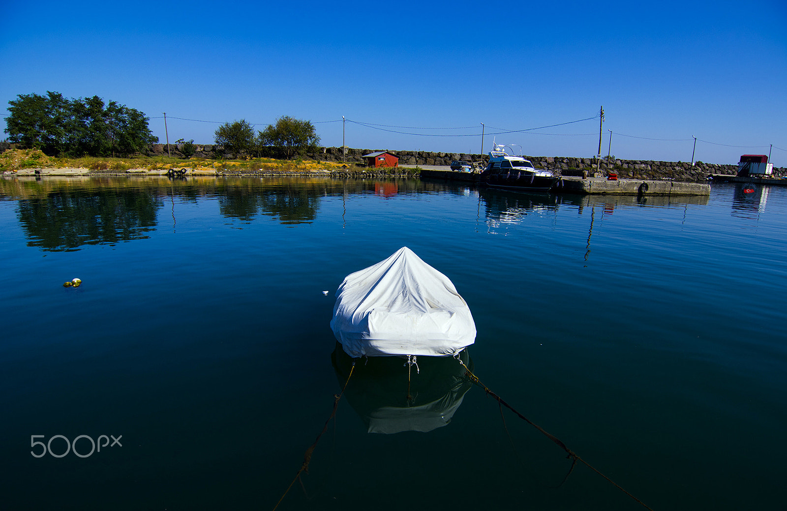 Pentax K-3 II sample photo. Stagnant green sea photography