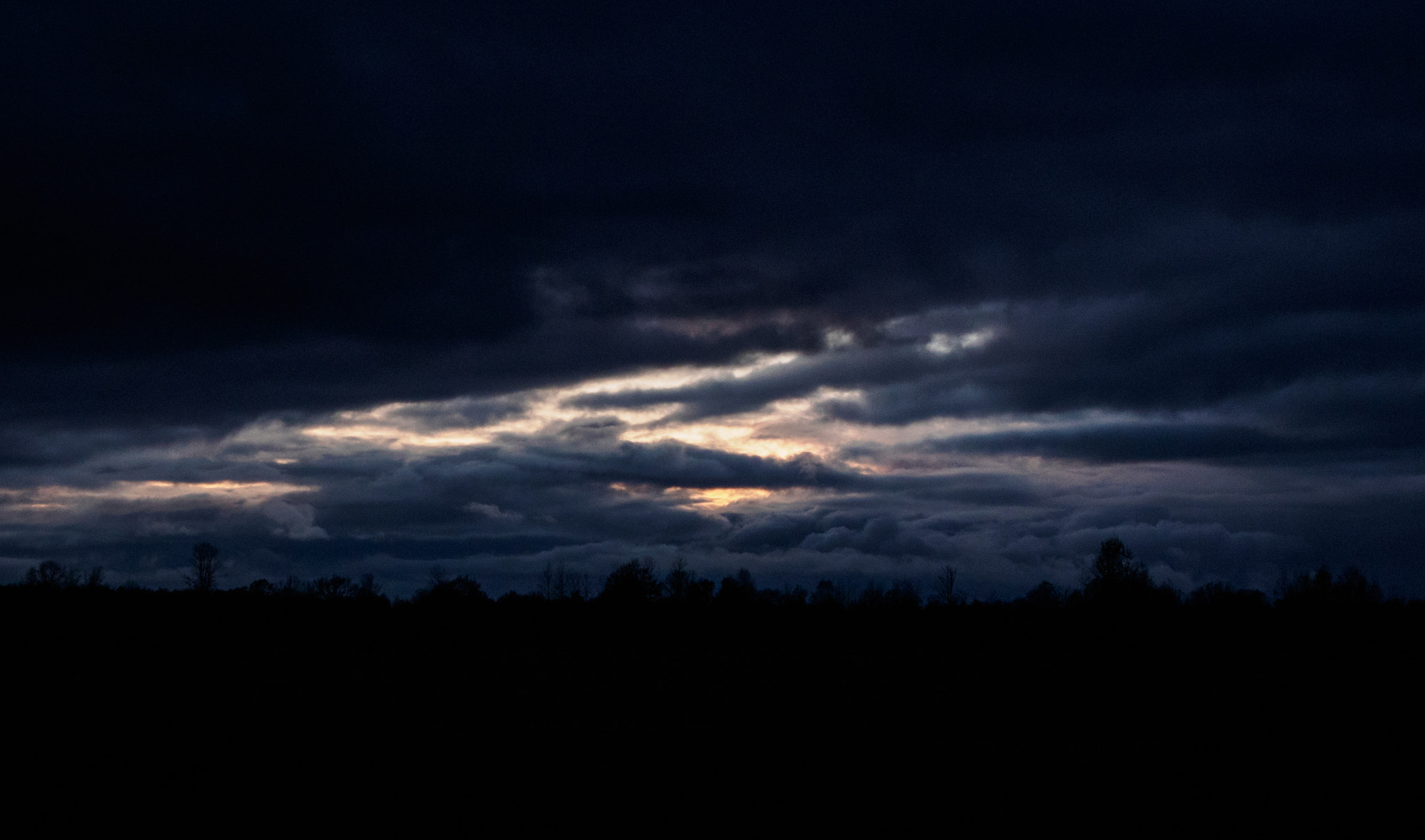 LUMIX G VARIO 14-42/F3.5-5.6 II sample photo. Awesome sky photography