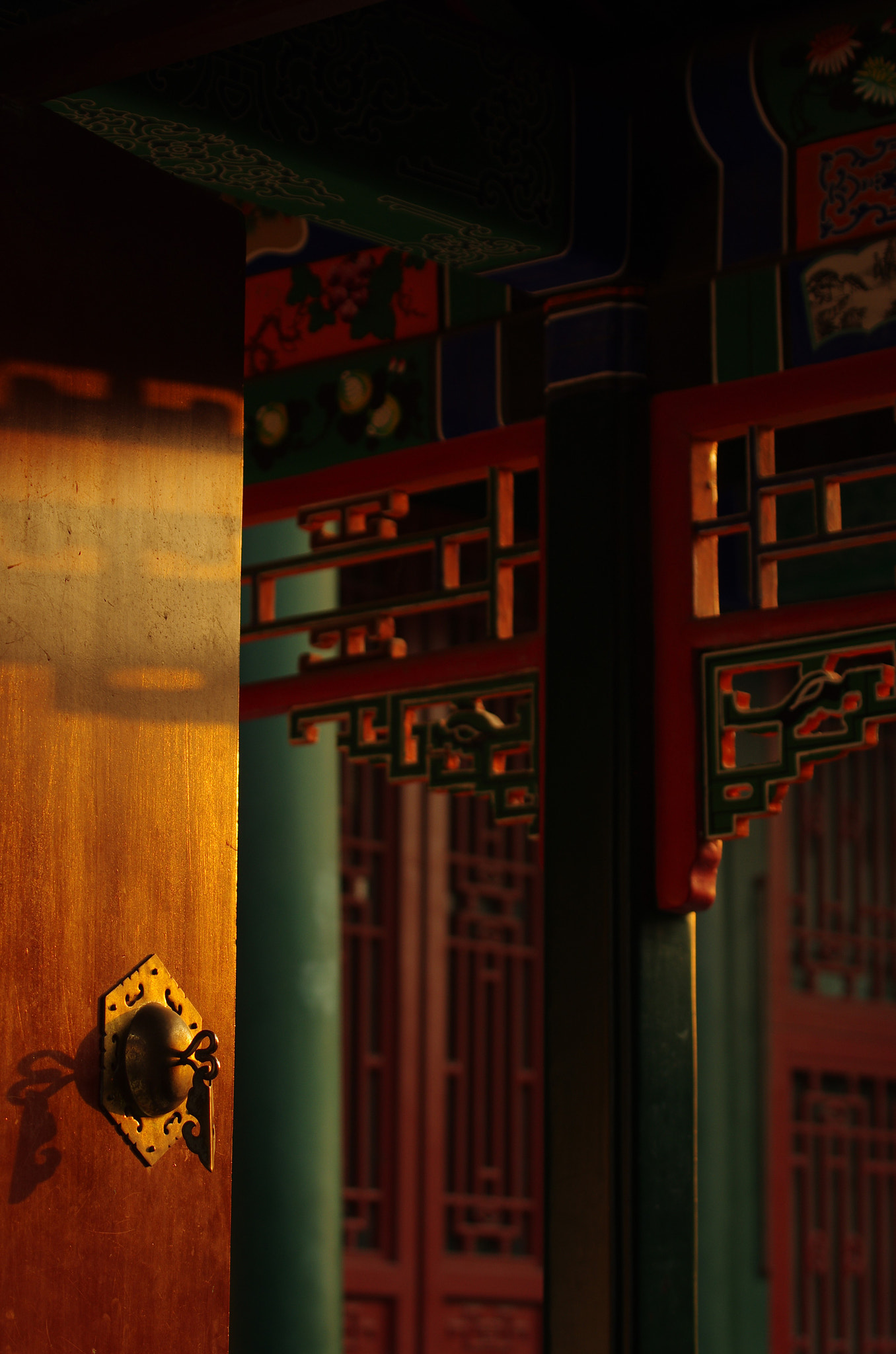 Pentax smc DA* 60-250mm F4.0 ED (IF) SDM sample photo. Beijing - gate photography