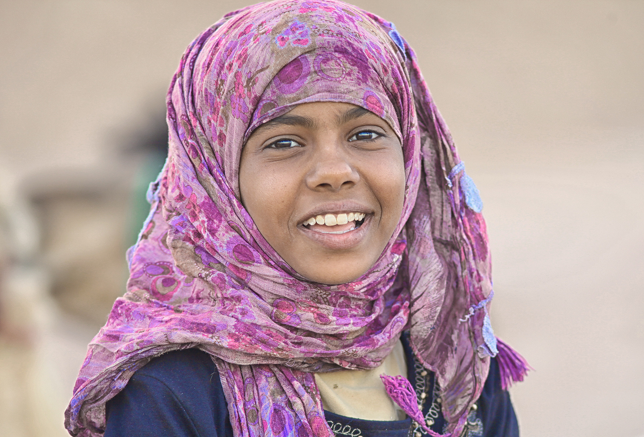 Canon EF 300mm F4L IS USM sample photo. Egyptian girl photography
