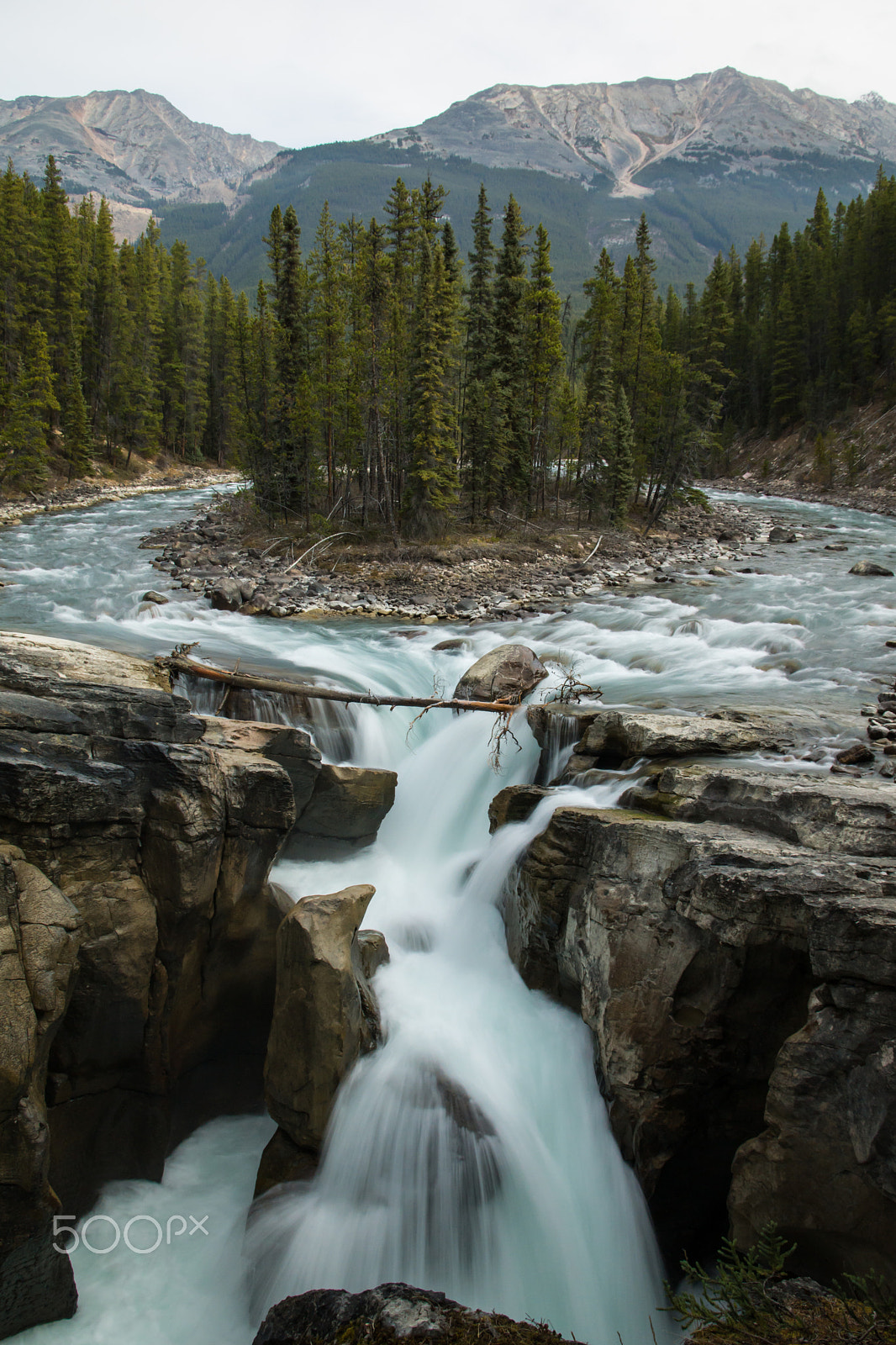 Sony SLT-A77 sample photo. Island in the stream photography