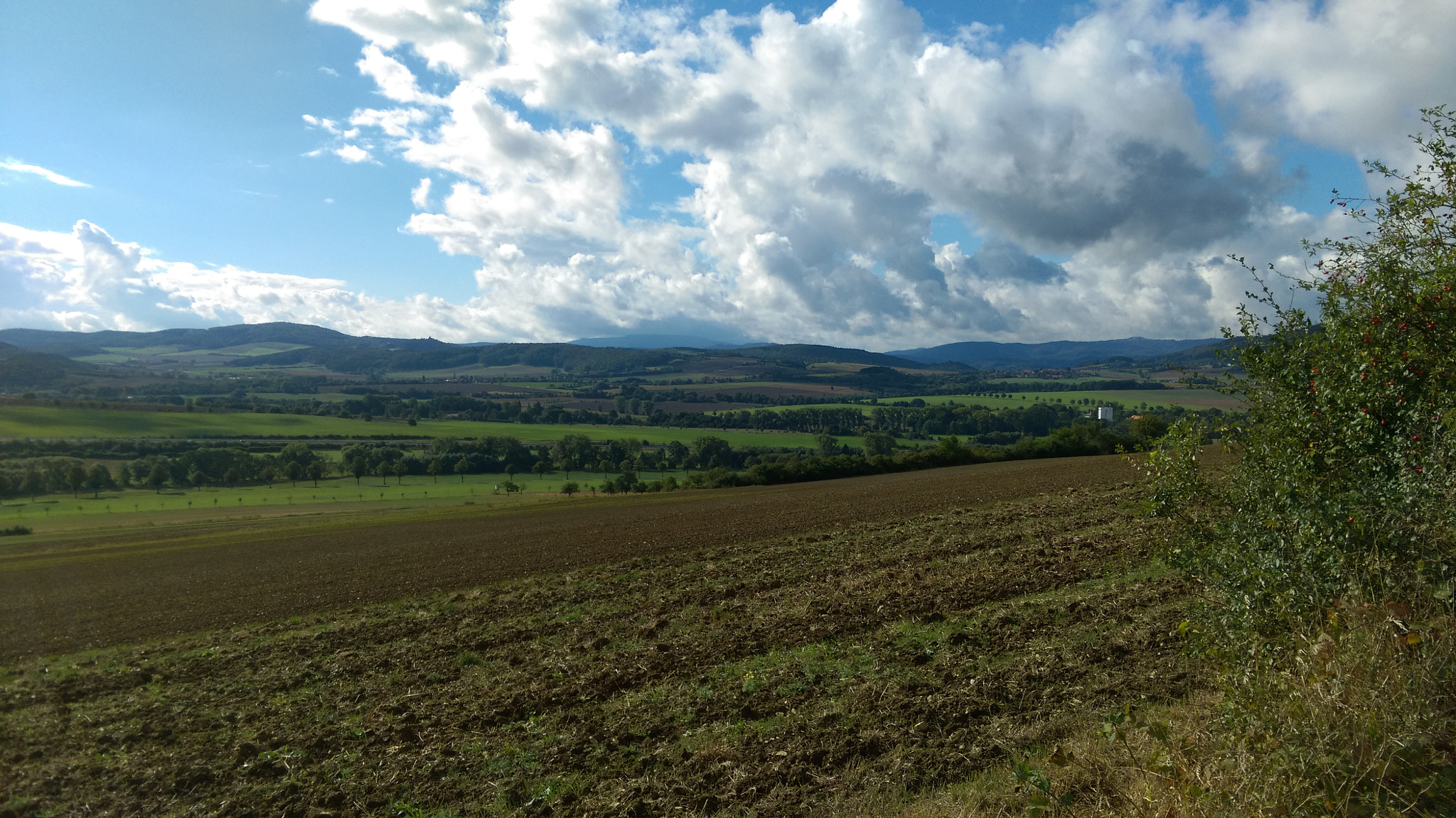 HTC DESIRE EYE sample photo. Beautiful sky photography