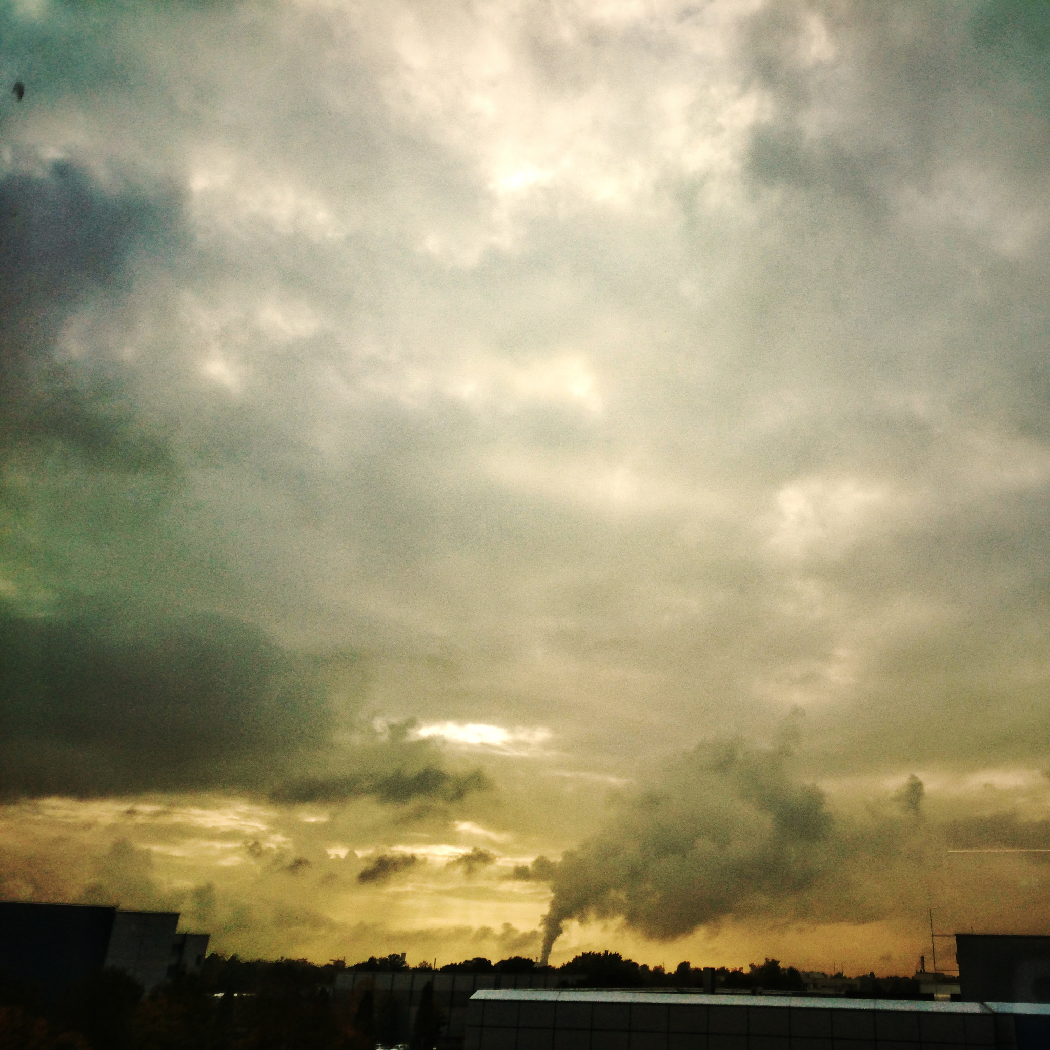 Sony Xperia Z3+ sample photo. The evil photography