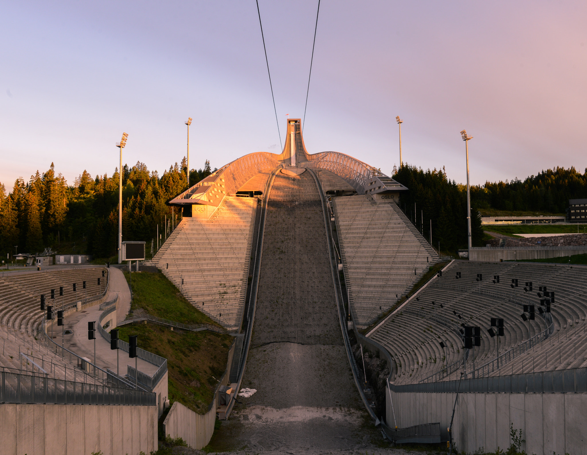 Nikon D800 + Samyang 12mm F2.8 ED AS NCS Fisheye sample photo. An empty roar photography