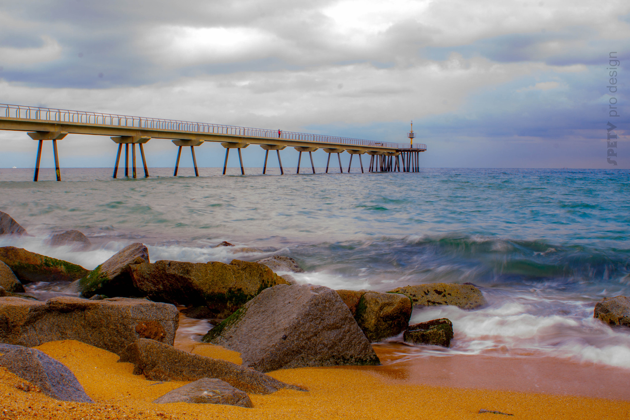 Canon EF 28-80mm f/3.5-5.6 sample photo. Playa badalona photography
