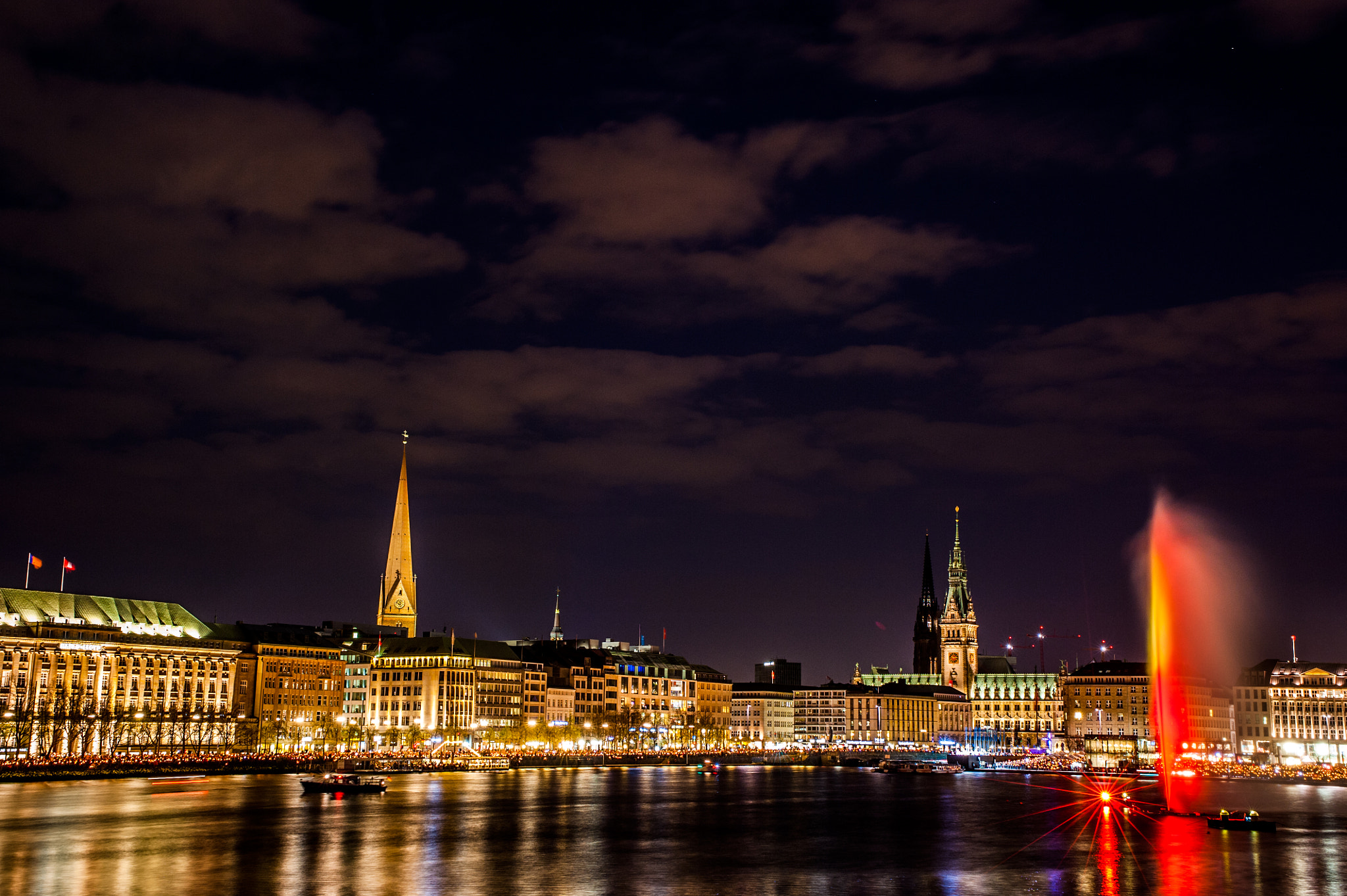 Nikon D700 + Sigma 24-70mm F2.8 EX DG Macro sample photo. Hamburg nacht der lichter 2013 photography