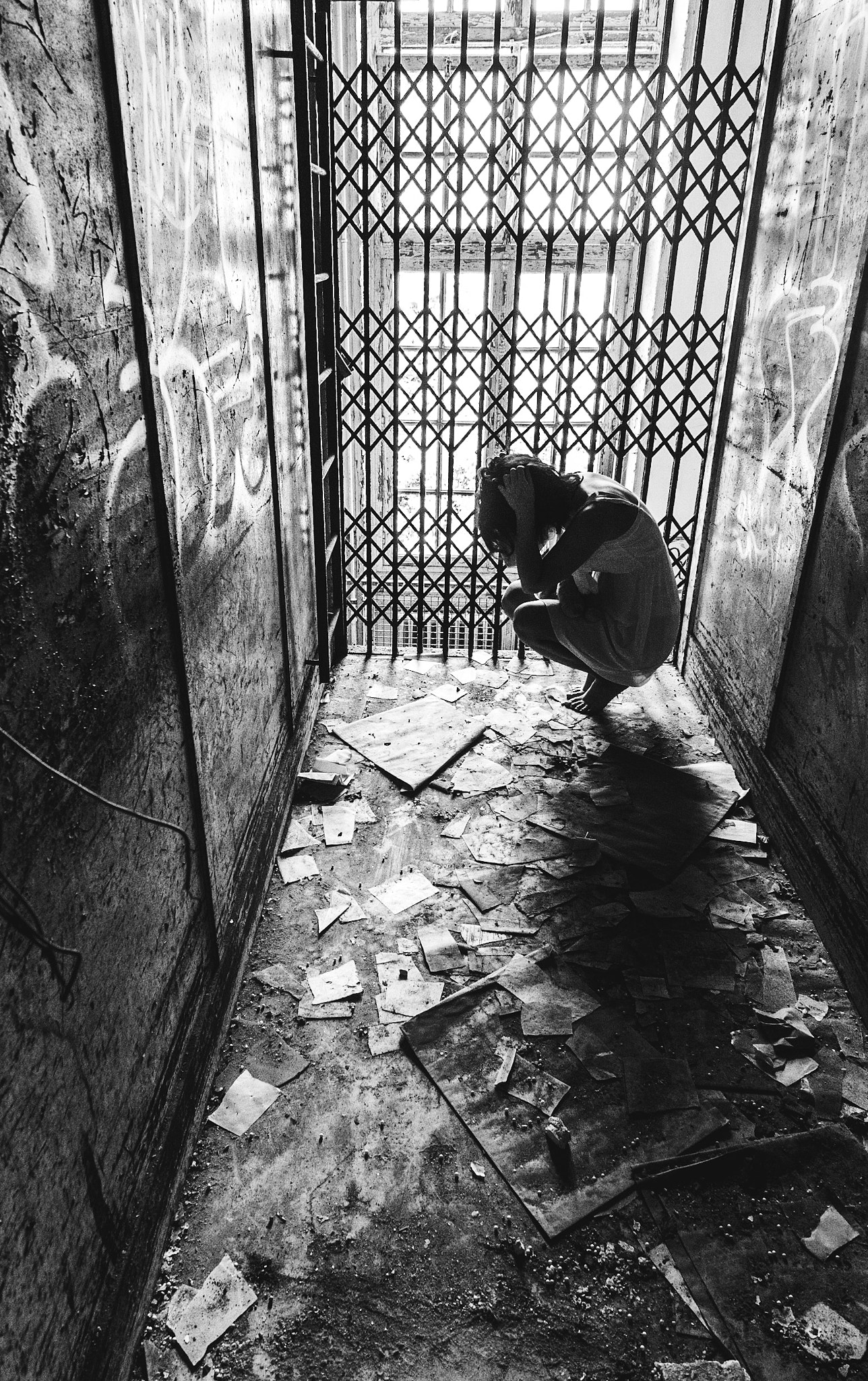 Tokina AT-X Pro 11-16mm F2.8 DX II sample photo. "is there no way out of the mind ?" photography