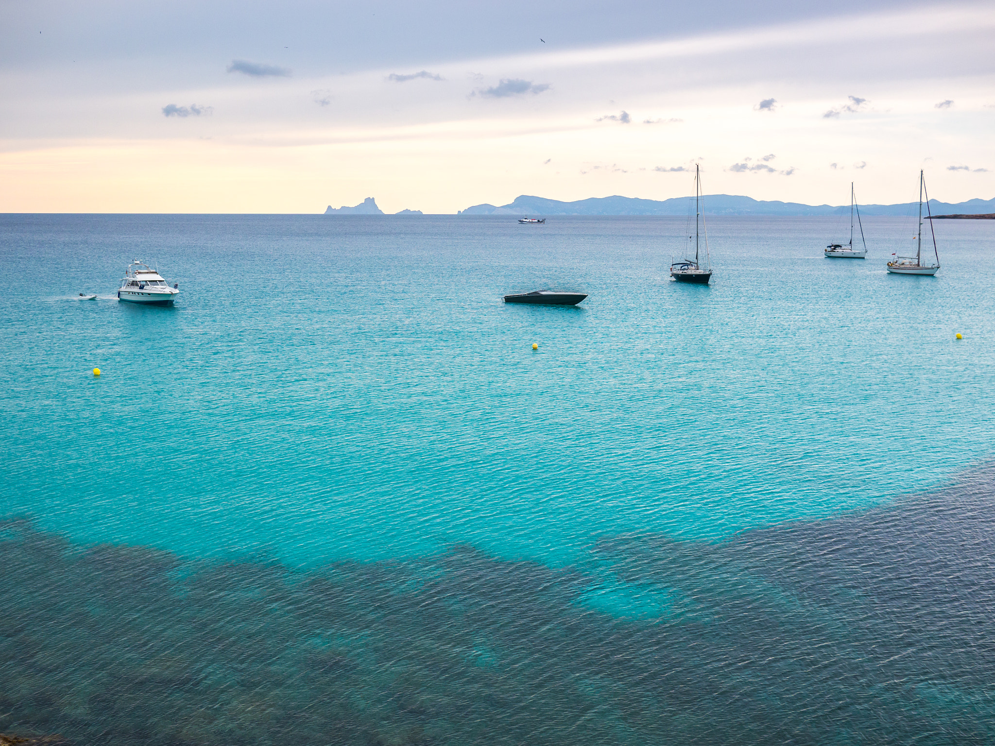 Panasonic Lumix DMC-G5 + Panasonic Lumix G 20mm F1.7 ASPH sample photo. Formentera transparent waters photography