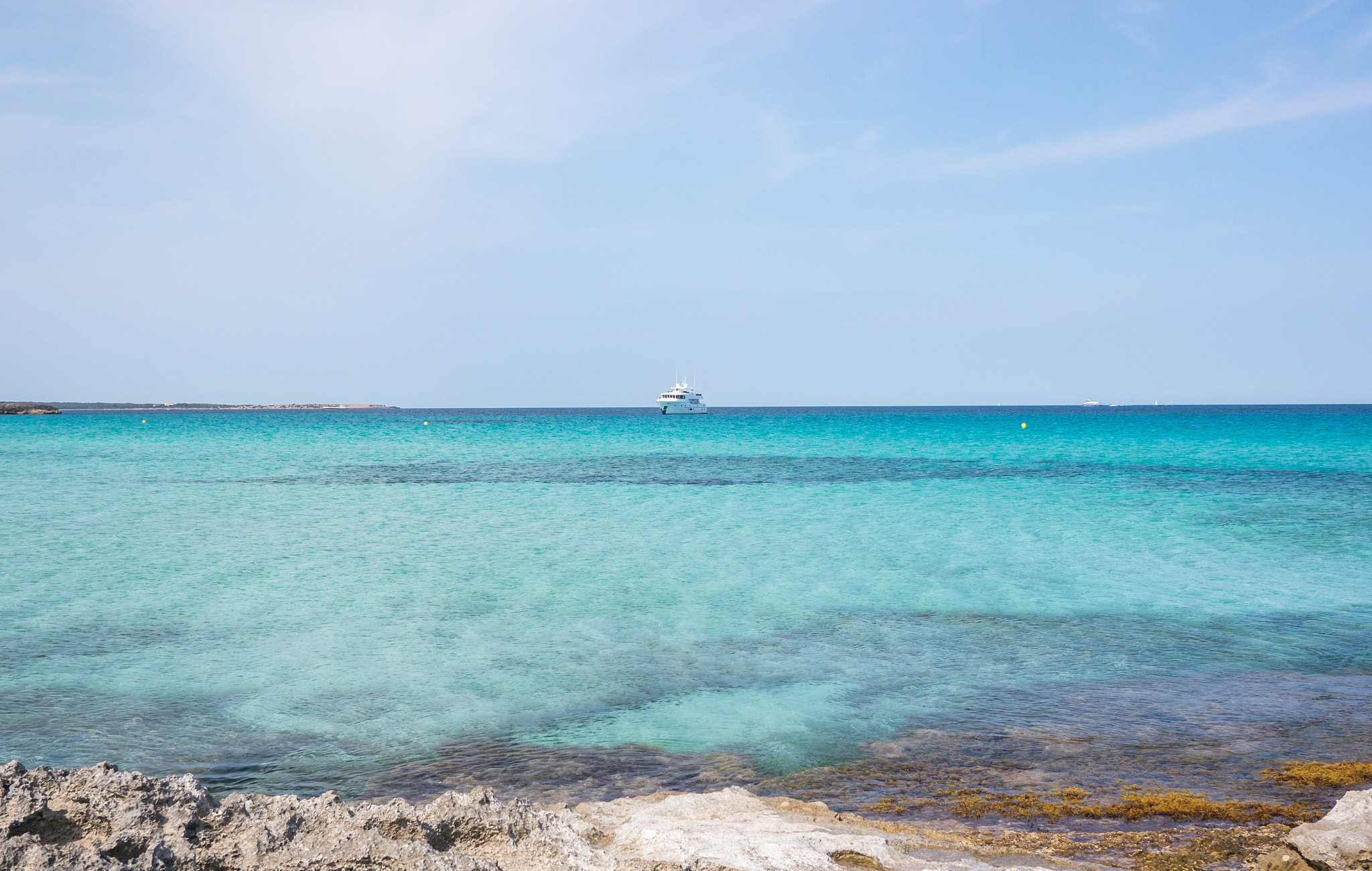 Panasonic Lumix DMC-G5 + Panasonic Lumix G 20mm F1.7 ASPH sample photo. Sailing in formentera photography