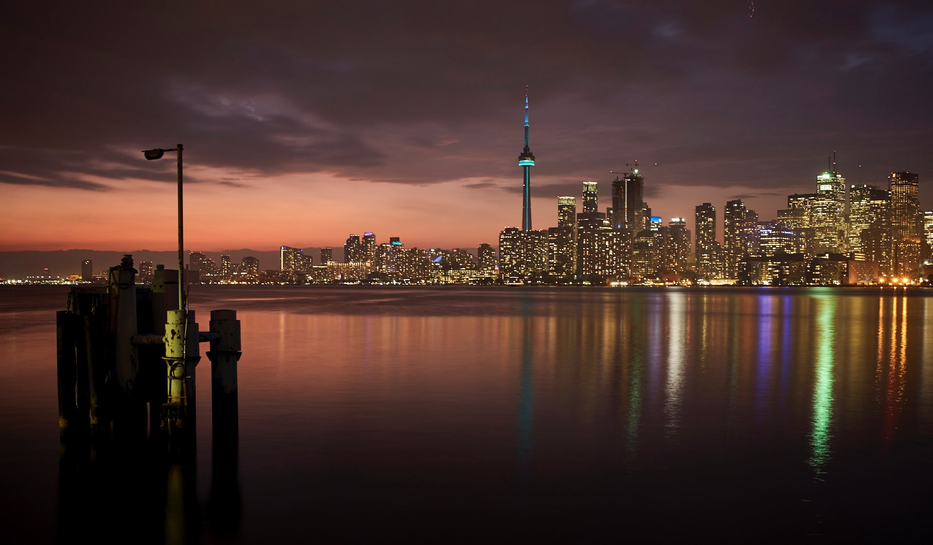 Leica M (Typ 240) + Leica Summilux-M 35mm F1.4 ASPH sample photo. Toronto downtown photography