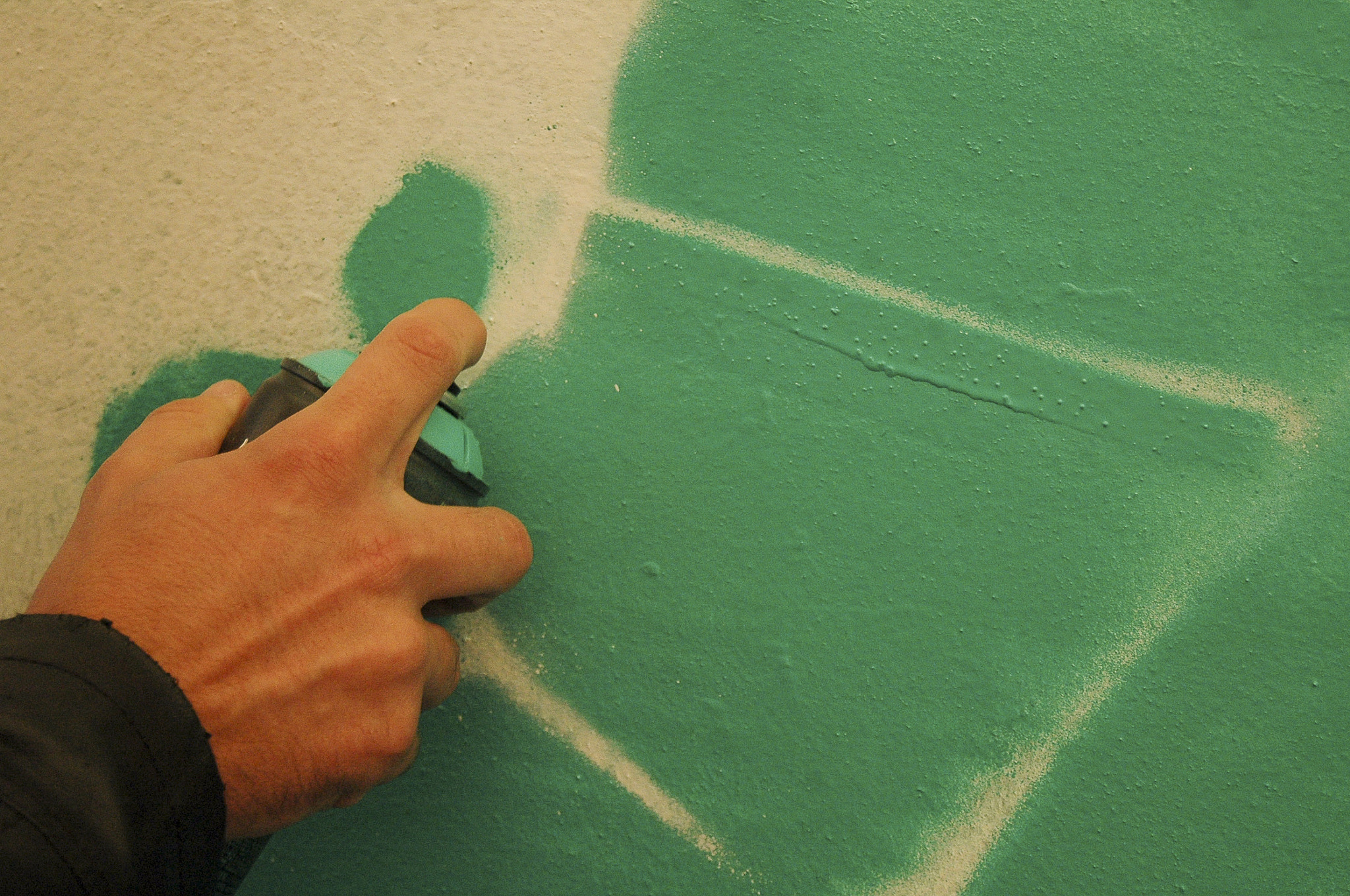 AF Zoom-Nikkor 28-80mm f/3.3-5.6G sample photo. Graffiti drawing hands photography
