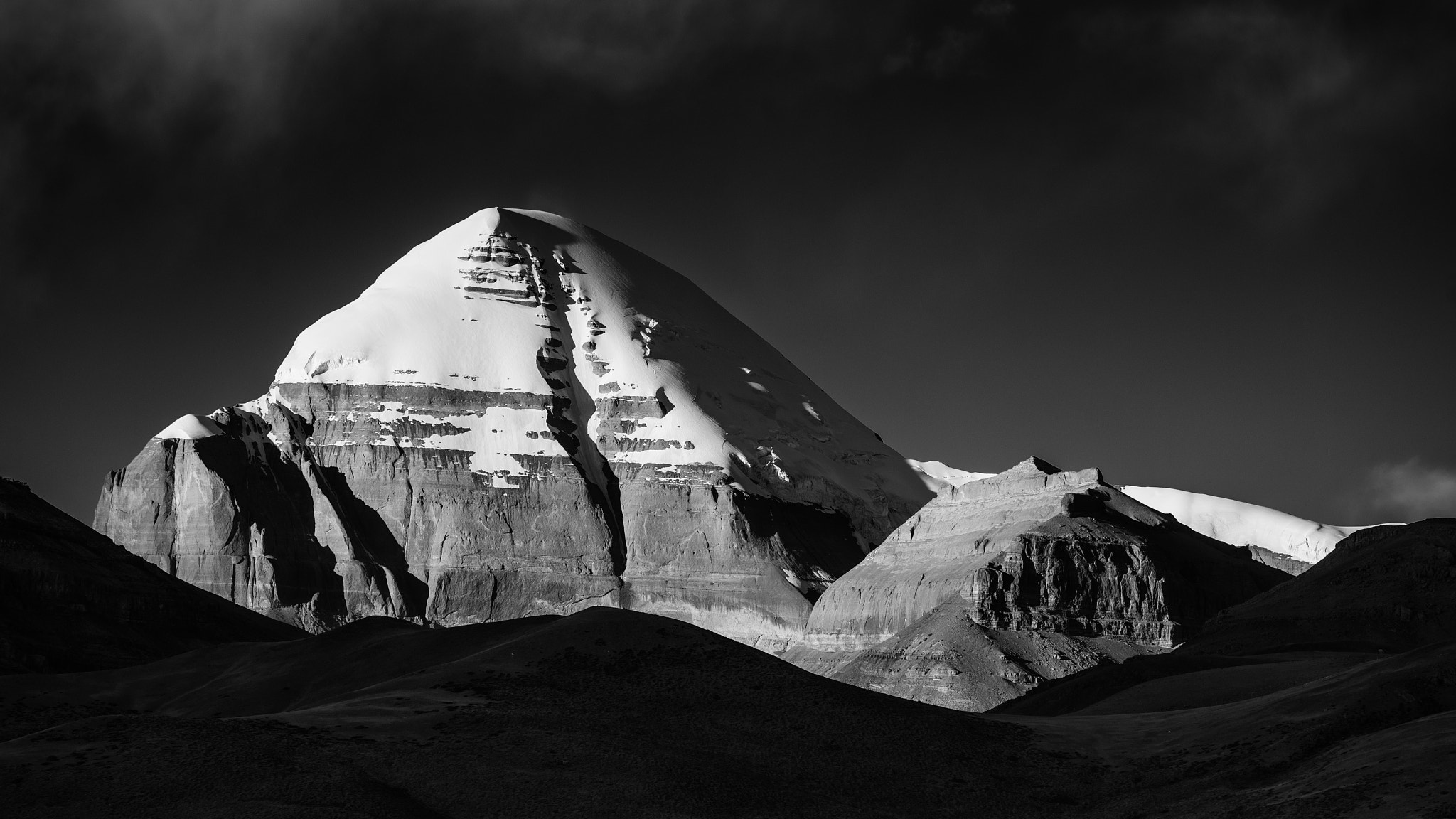 Nikon D800 sample photo. Holy mountain 冈仁波齐近景 photography