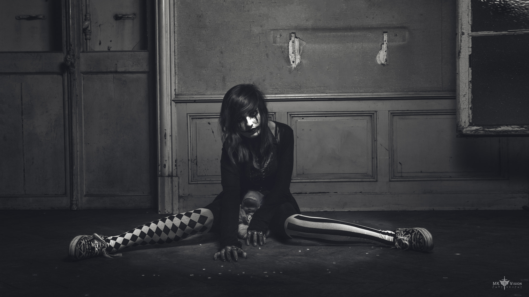 Canon EF-S 24mm F2.8 STM sample photo. { darkness children } - spécial halloween photography