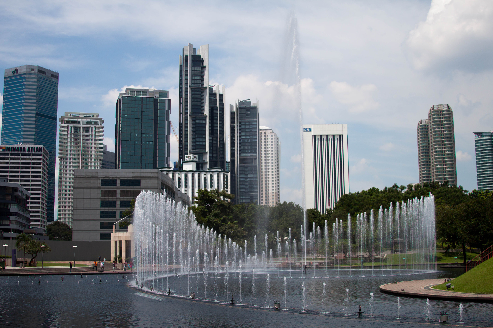 Canon EF 28-135mm F3.5-5.6 IS USM sample photo. Kuala lumpur 3 photography