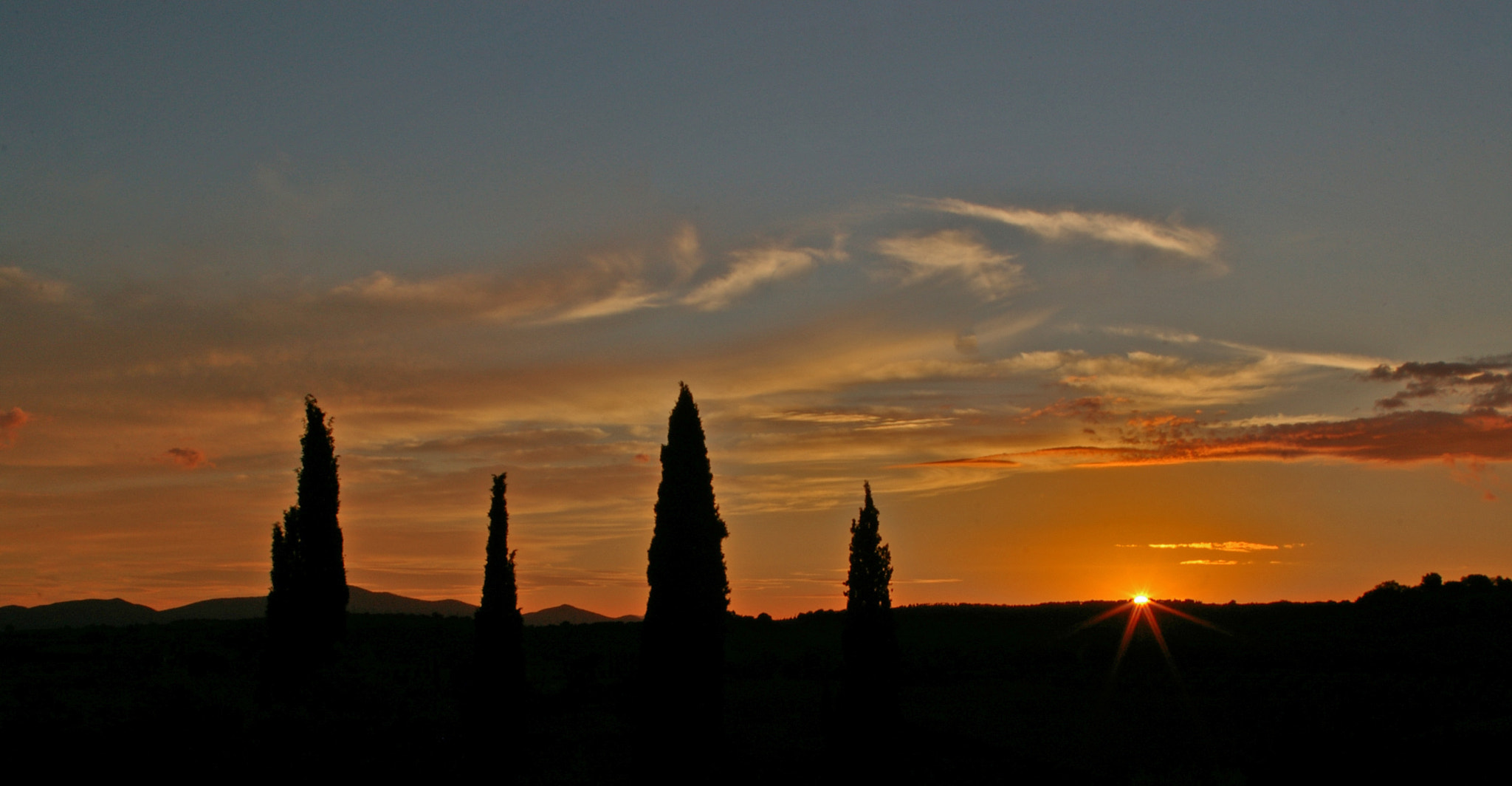 Pentax K100D + smc PENTAX-FA 28-70mm F4 AL sample photo. Tramonto photography