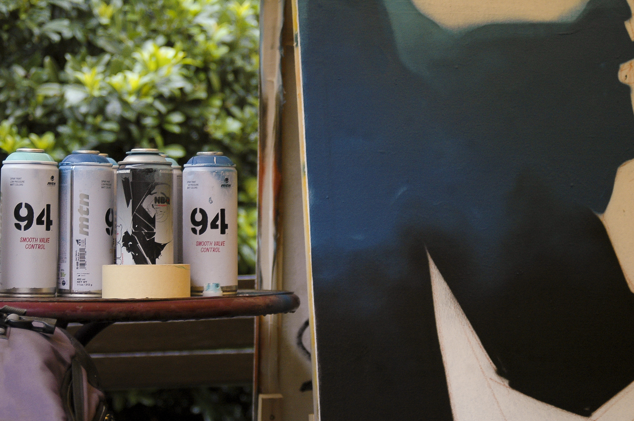 AF Zoom-Nikkor 28-80mm f/3.3-5.6G sample photo. Spray paint photography