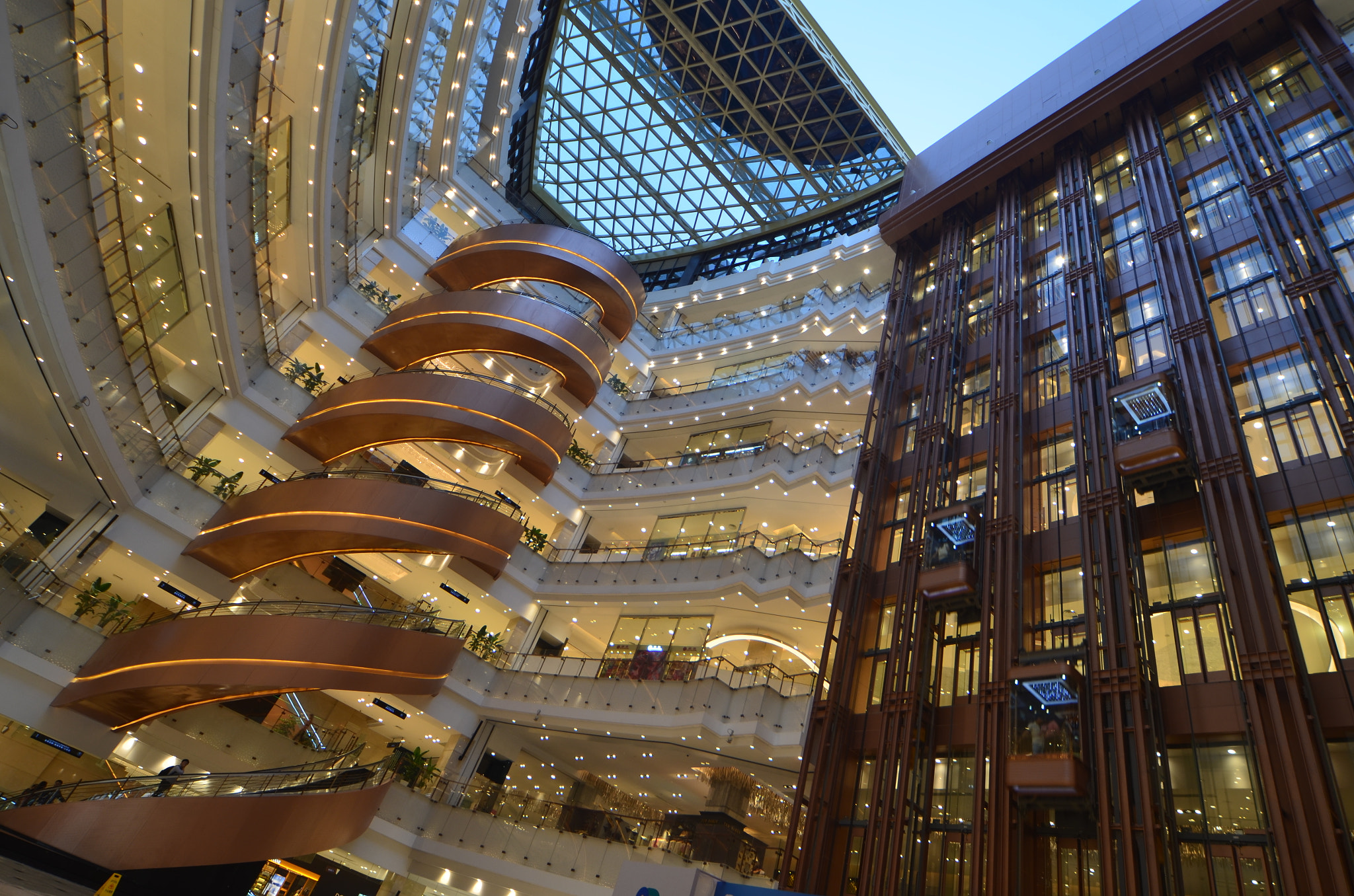Sigma 12-24mm F4.5-5.6 EX DG Aspherical HSM sample photo. New temple 1 photography