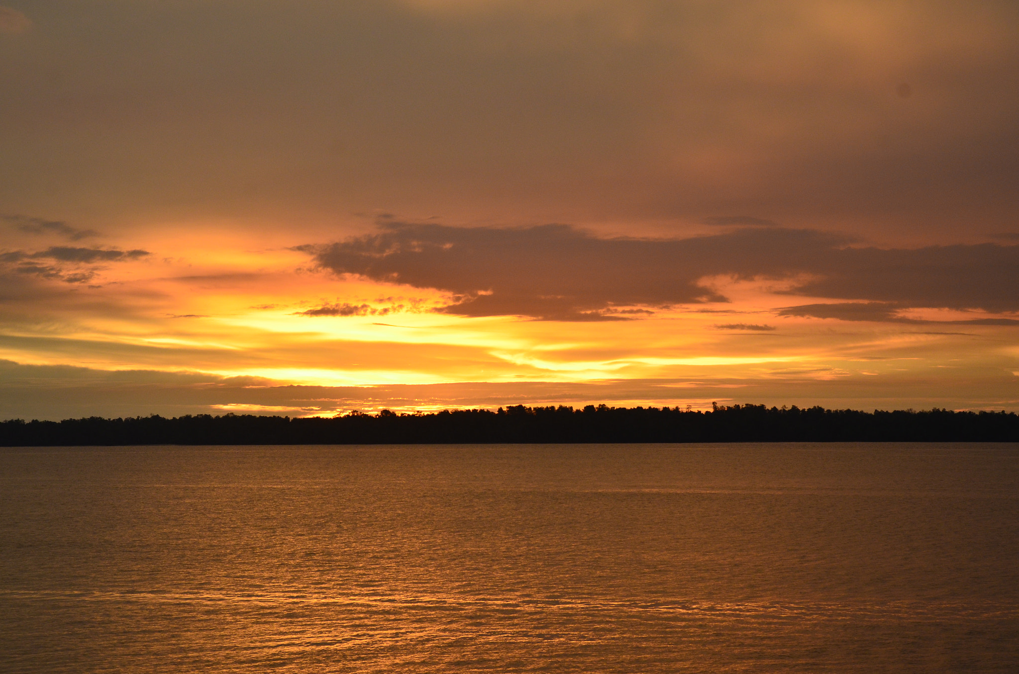 Nikon AF-S Nikkor 24-120mm F4G ED VR sample photo. Sun down photography