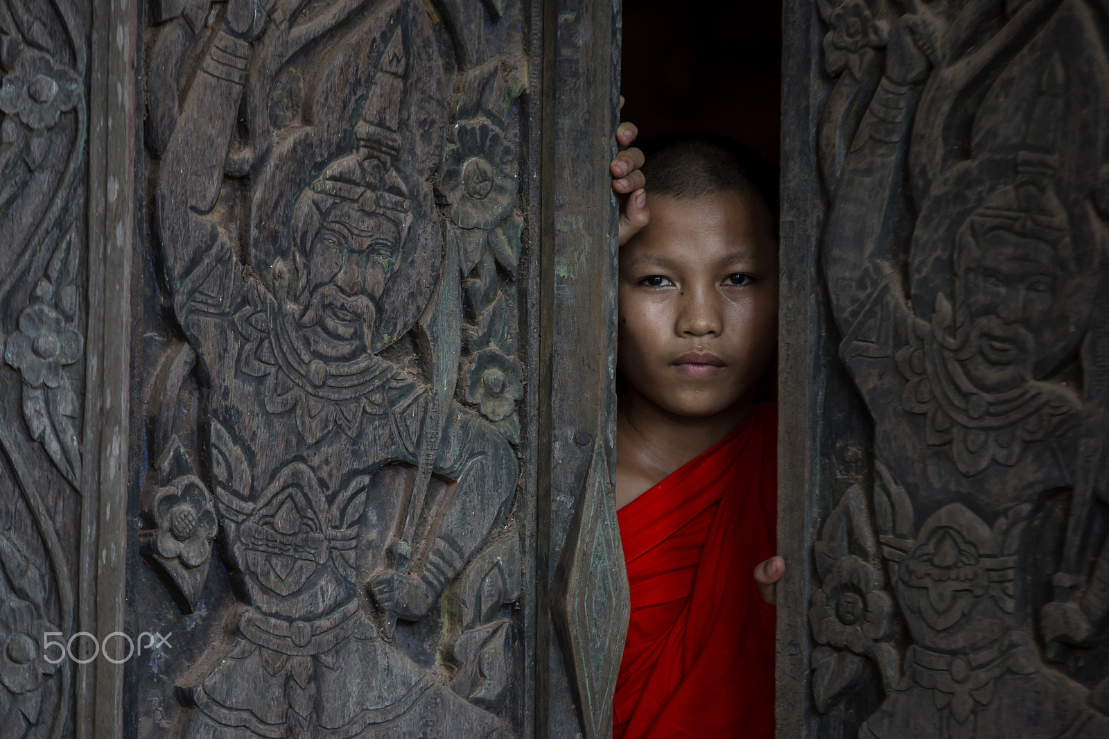 Canon EOS 70D + Sigma 70-200mm F2.8 EX DG OS HSM sample photo. Novice monk photography