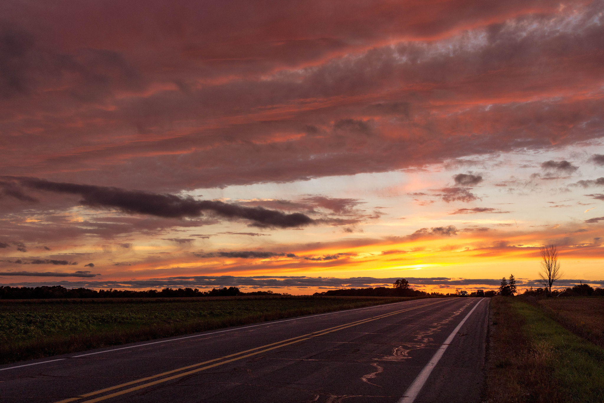Canon EF 28-135mm F3.5-5.6 IS USM sample photo. Road to sunset photography