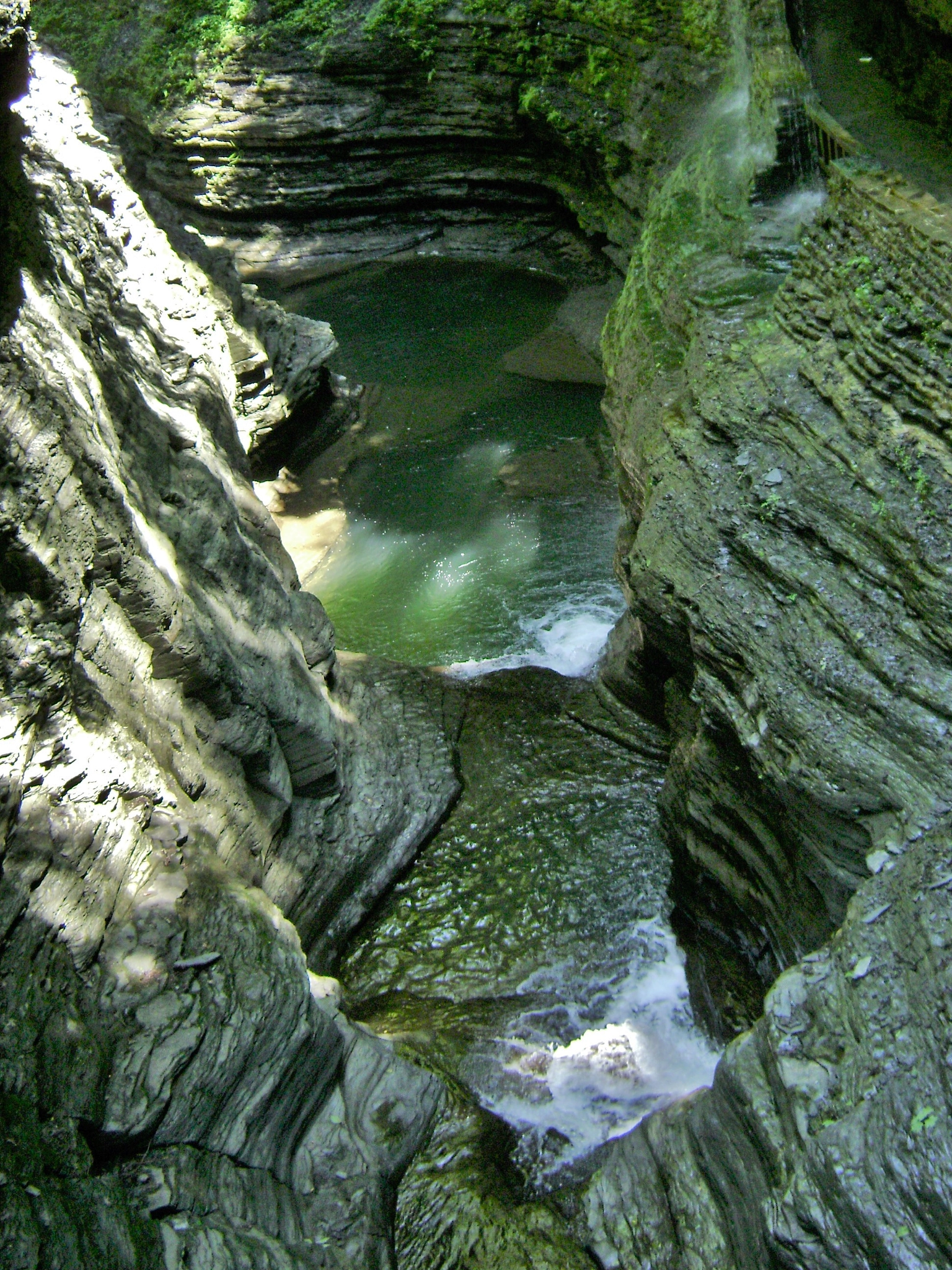 Sony DSC-S700 sample photo. Watkins glen gorge, new york - 1 photography