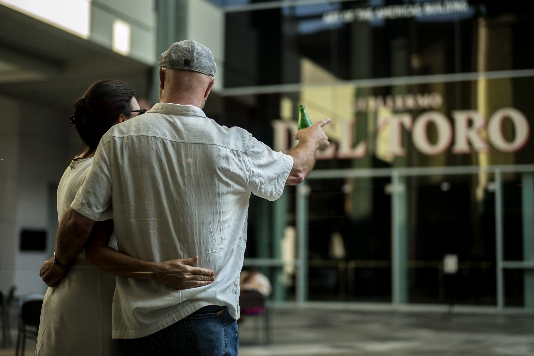 Leica Summilux-M 50mm F1.4 ASPH sample photo. Sweet couple photography