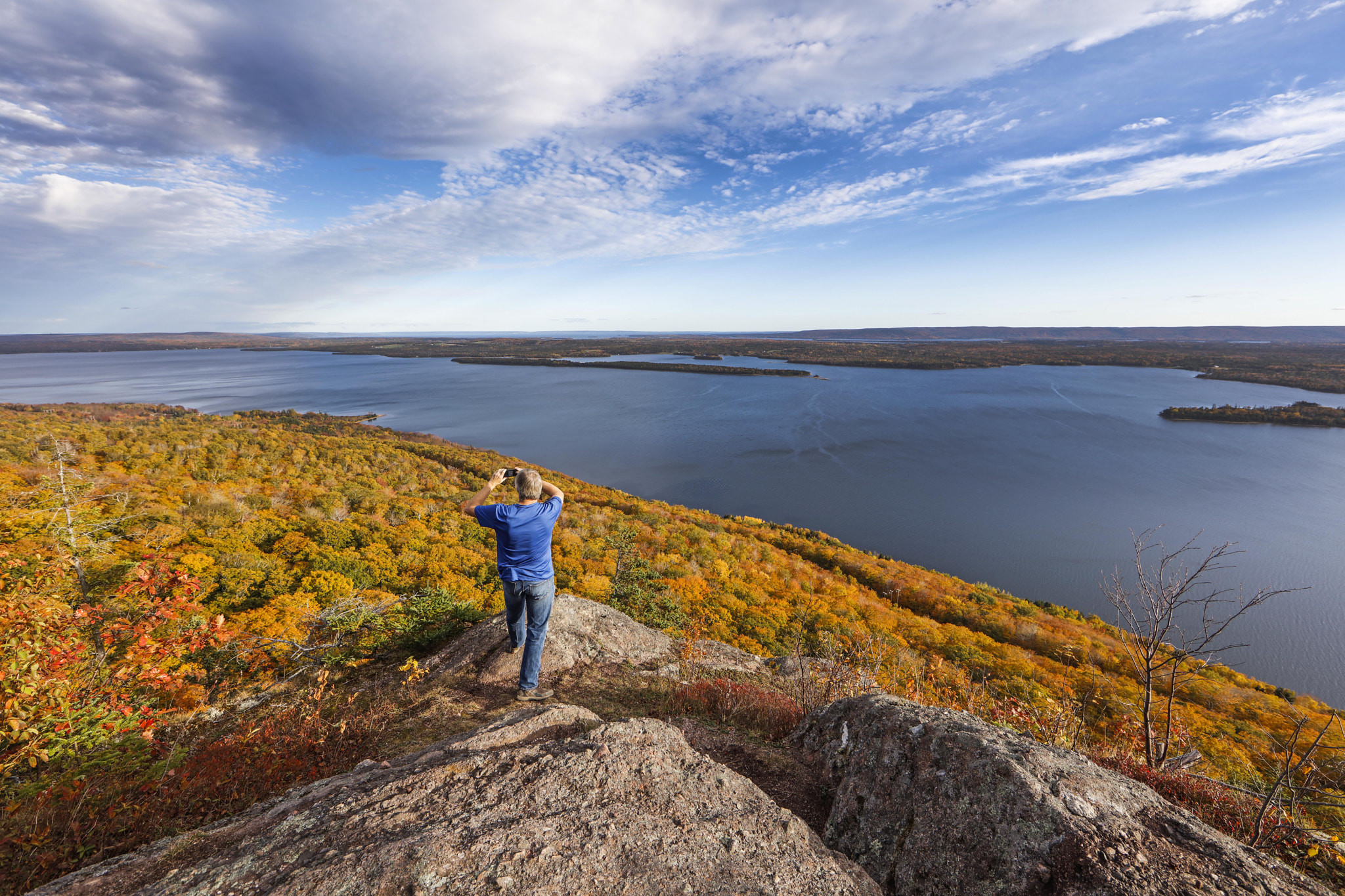 Canon EF 14mm F2.8L II USM sample photo. Summit photography