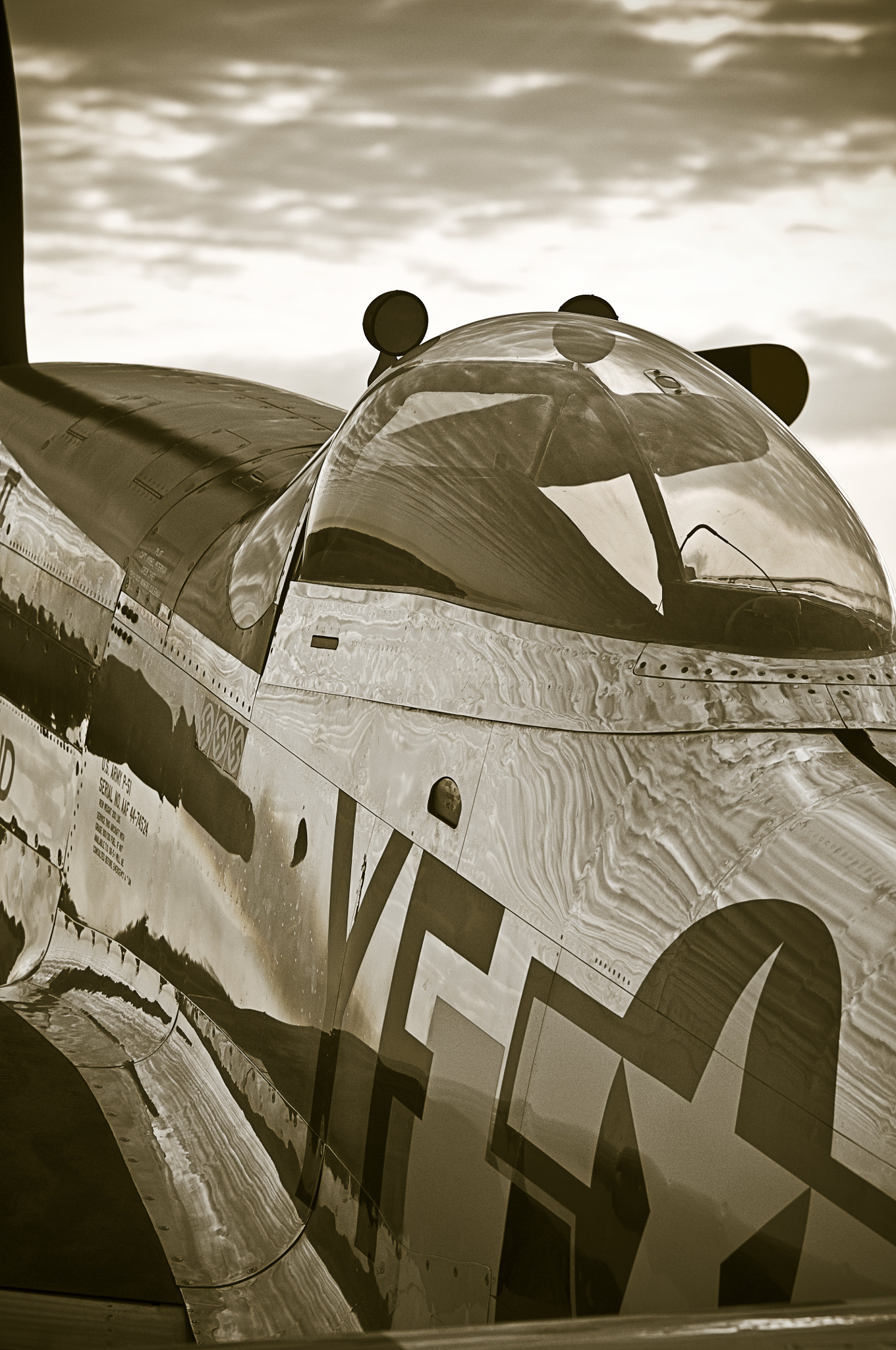 Nikon D2X sample photo. Preflight photography