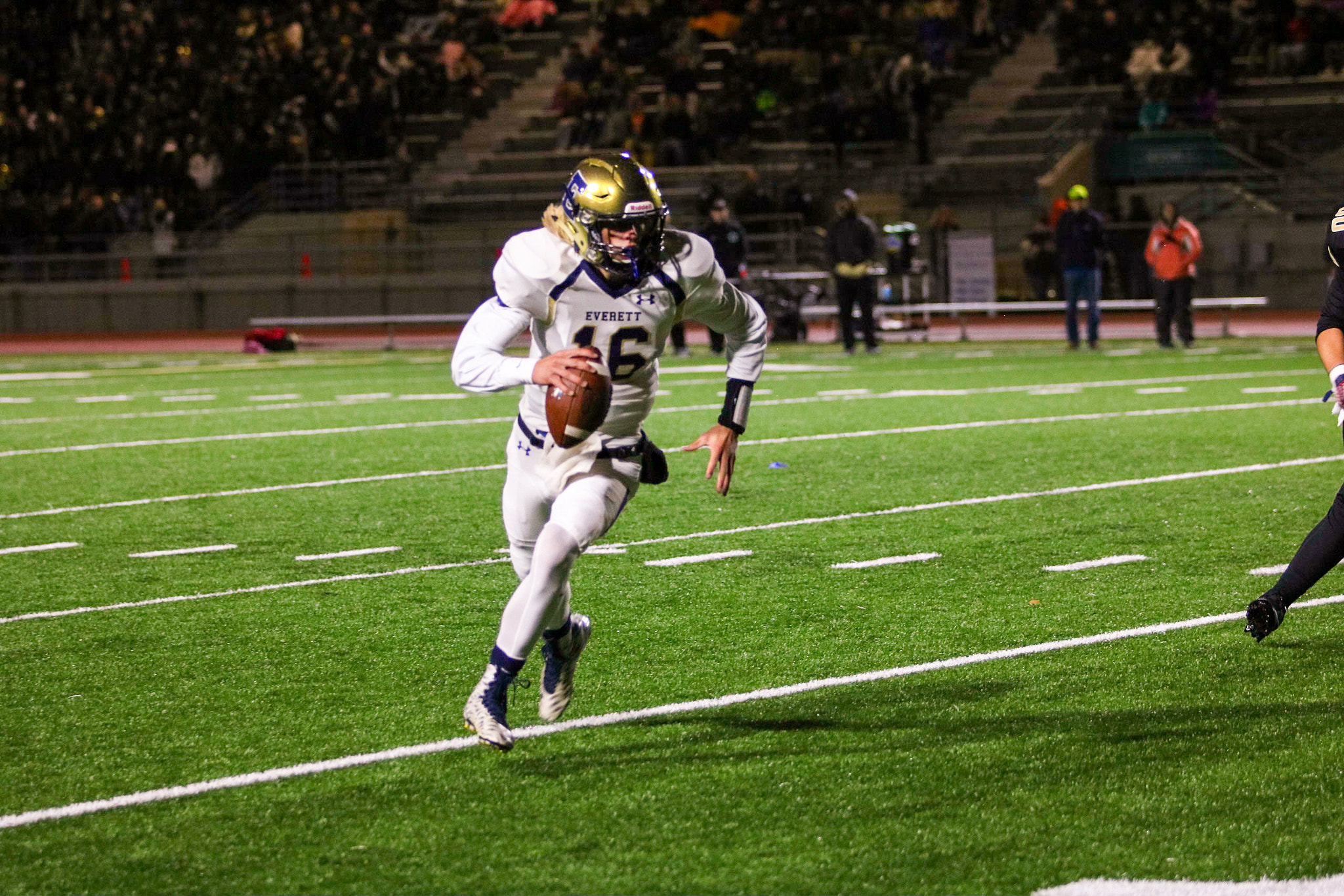 Canon EF 70-200mm F2.8L USM sample photo. Everett vs. lynnwood photography