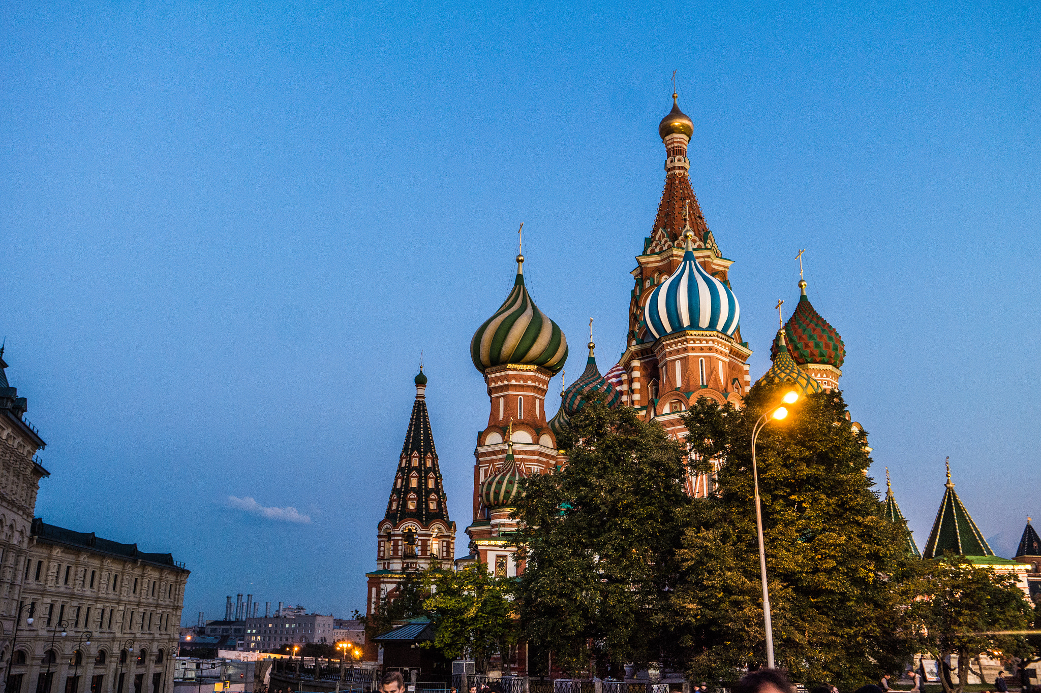 Samsung NX1000 sample photo. St. basil's cathedral photography