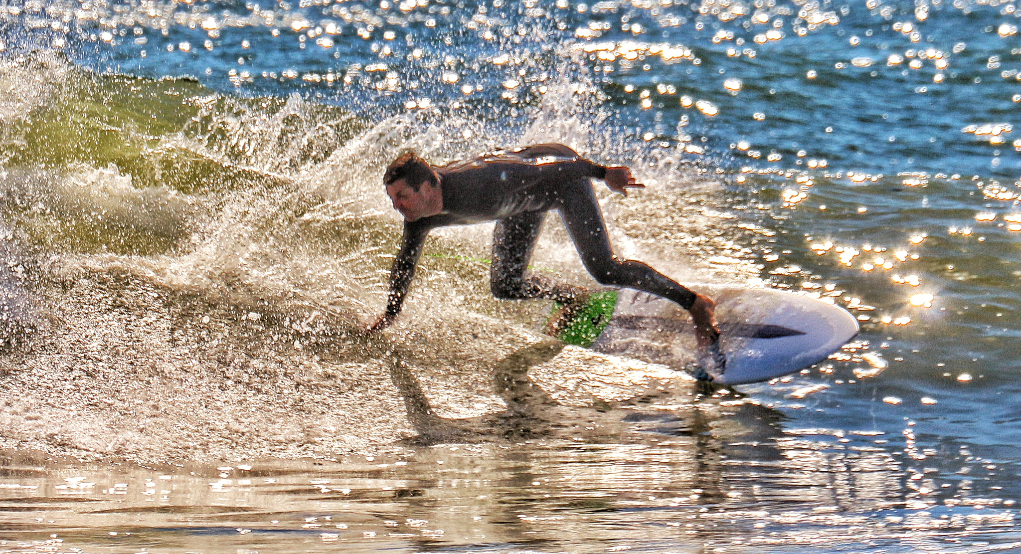 Canon EOS 650D (EOS Rebel T4i / EOS Kiss X6i) + Canon EF 70-300mm F4-5.6L IS USM sample photo. Surfer series photography