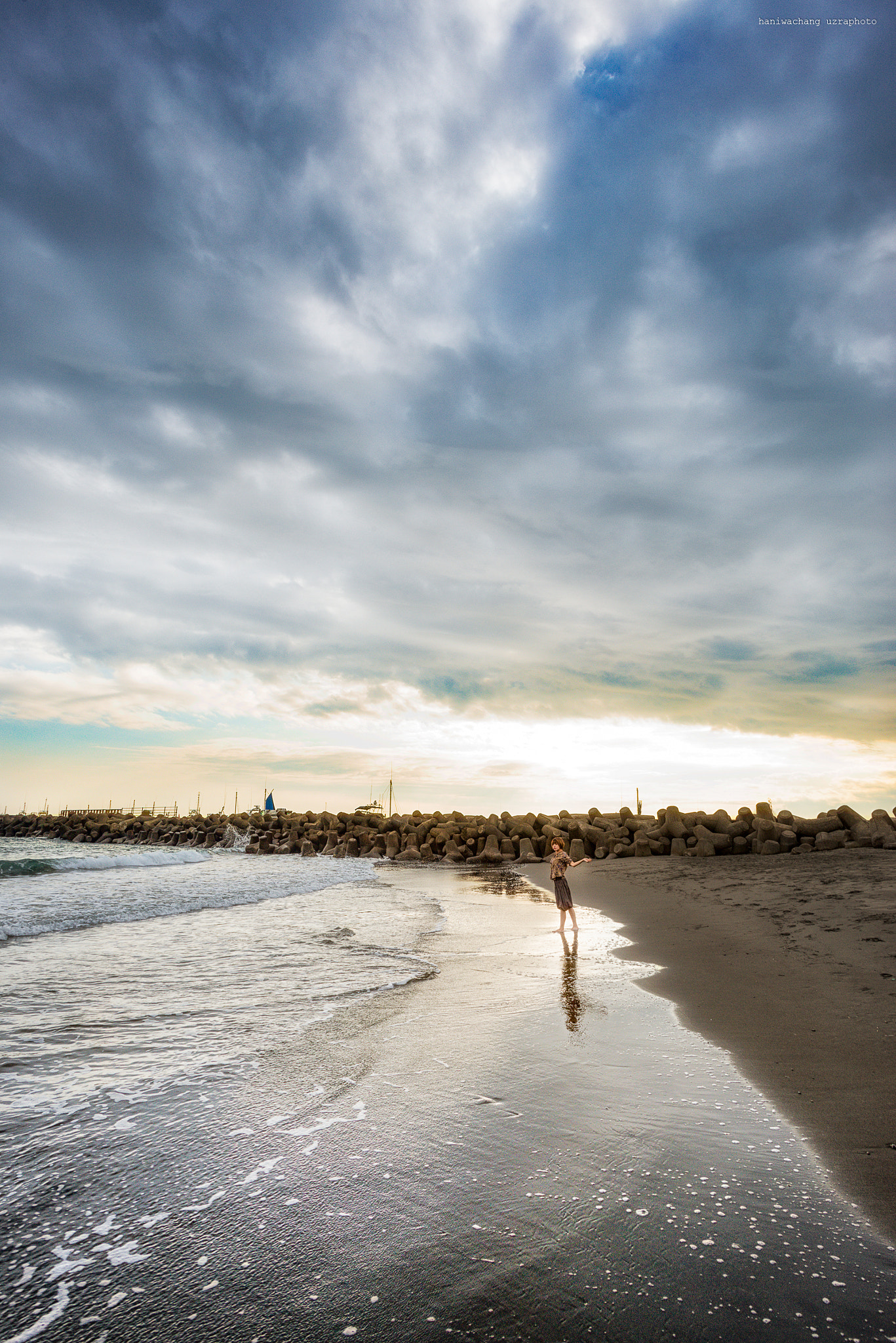 AF Nikkor 18mm f/2.8D sample photo. Sunset beach photography
