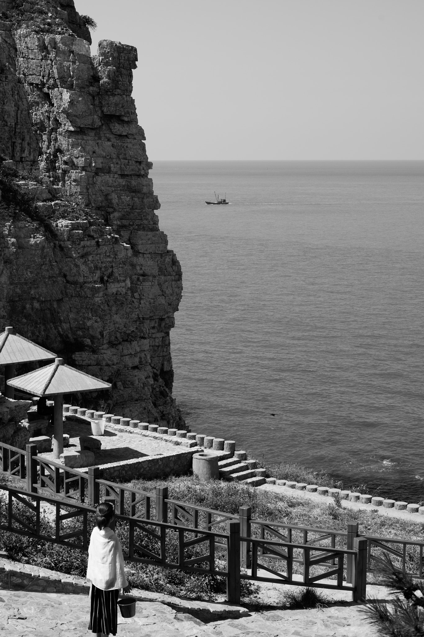 Nikon Df sample photo. The lady staring at the sea photography