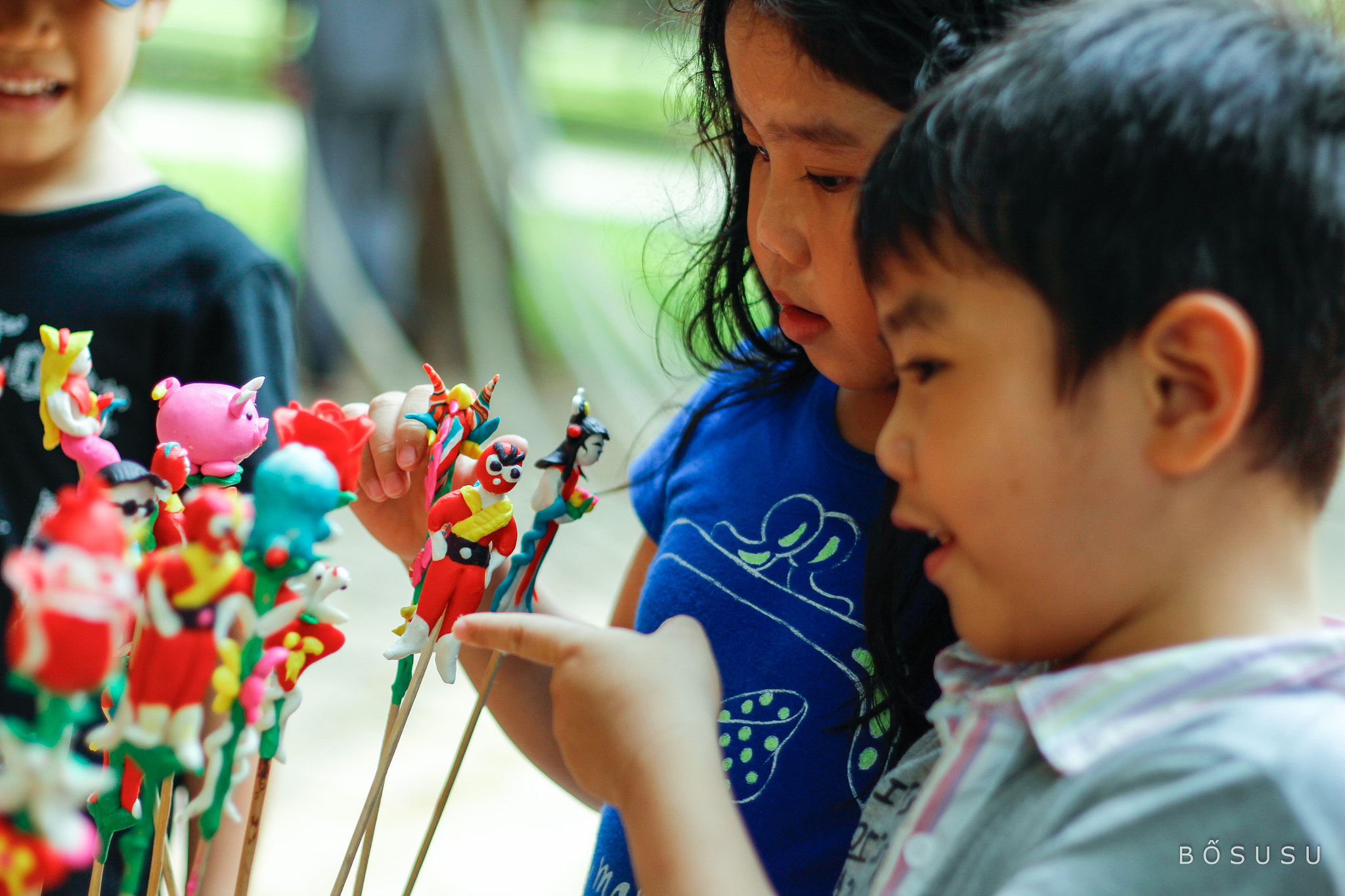 Canon EOS 700D (EOS Rebel T5i / EOS Kiss X7i) sample photo. Child with tò he photography