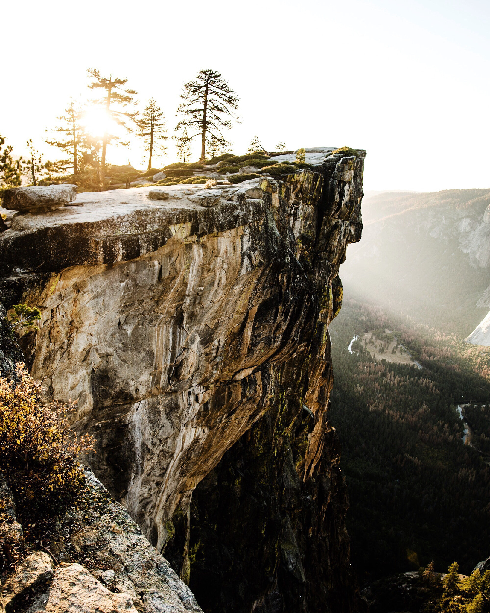 Nikon D4 + Nikon AF-S Nikkor 20mm F1.8G ED sample photo. Taft point sunset. yosemite. california. photography