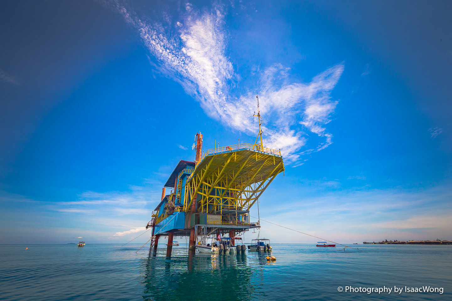 Canon EF 14mm F2.8L II USM sample photo. Sabah semporna diving place photography