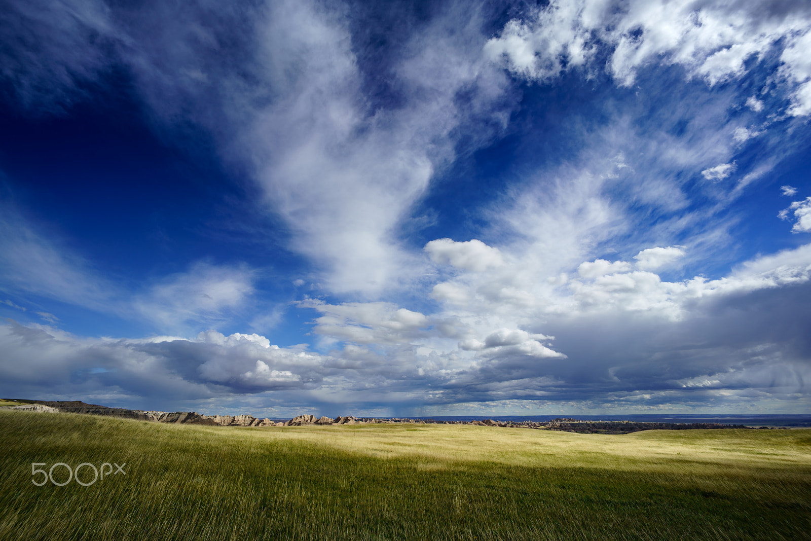 Sony a7R II + Voigtlander SUPER WIDE-HELIAR 15mm F4.5 III sample photo. Badlands grasslands photography