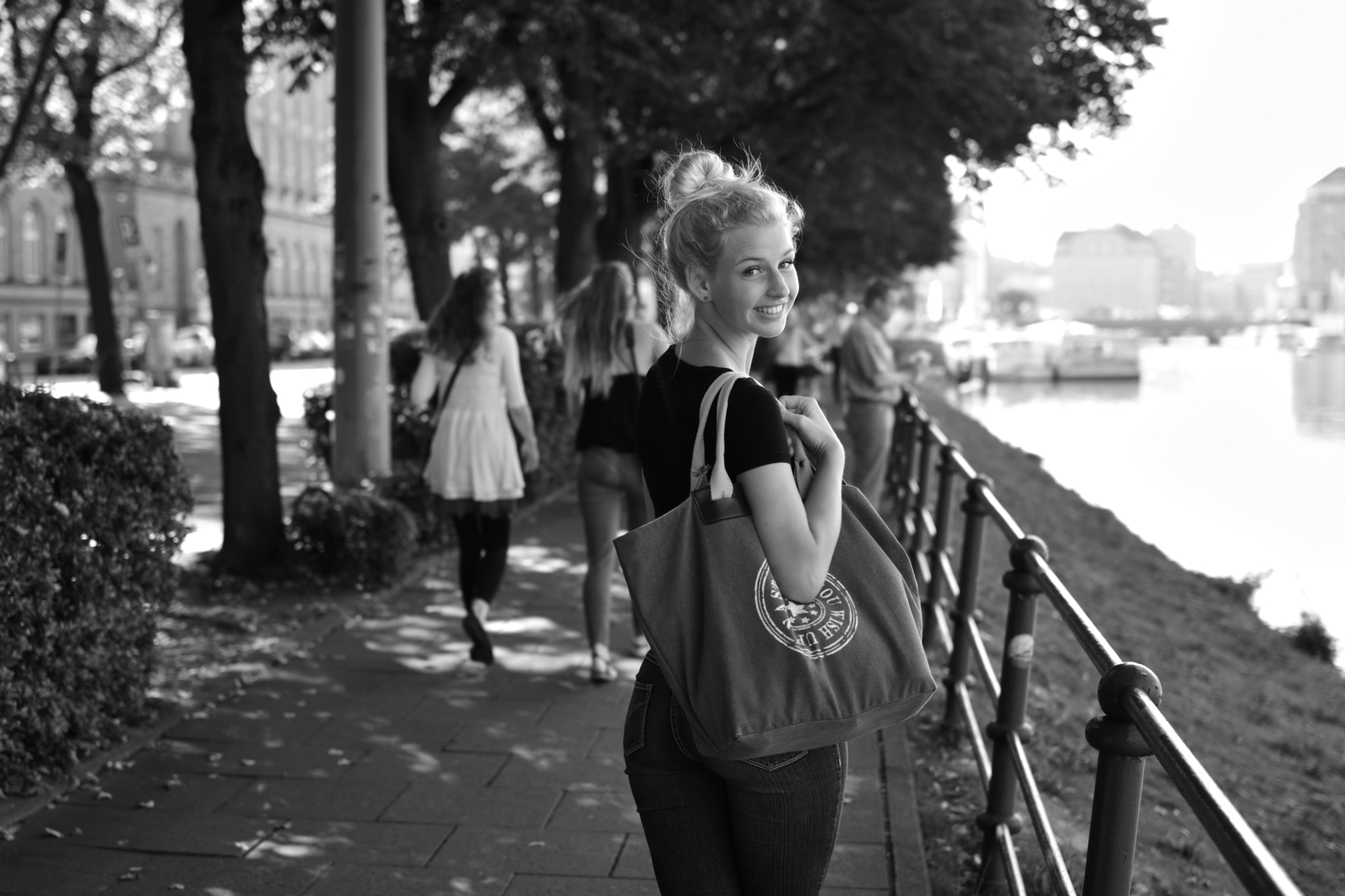 Nikon D7200 + Tamron SP 35mm F1.8 Di VC USD sample photo. On the street photography