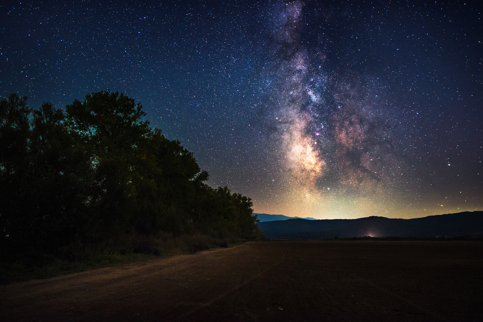 Nikon D750 + Samyang 12mm F2.8 ED AS NCS Fisheye sample photo. Follow the way photography