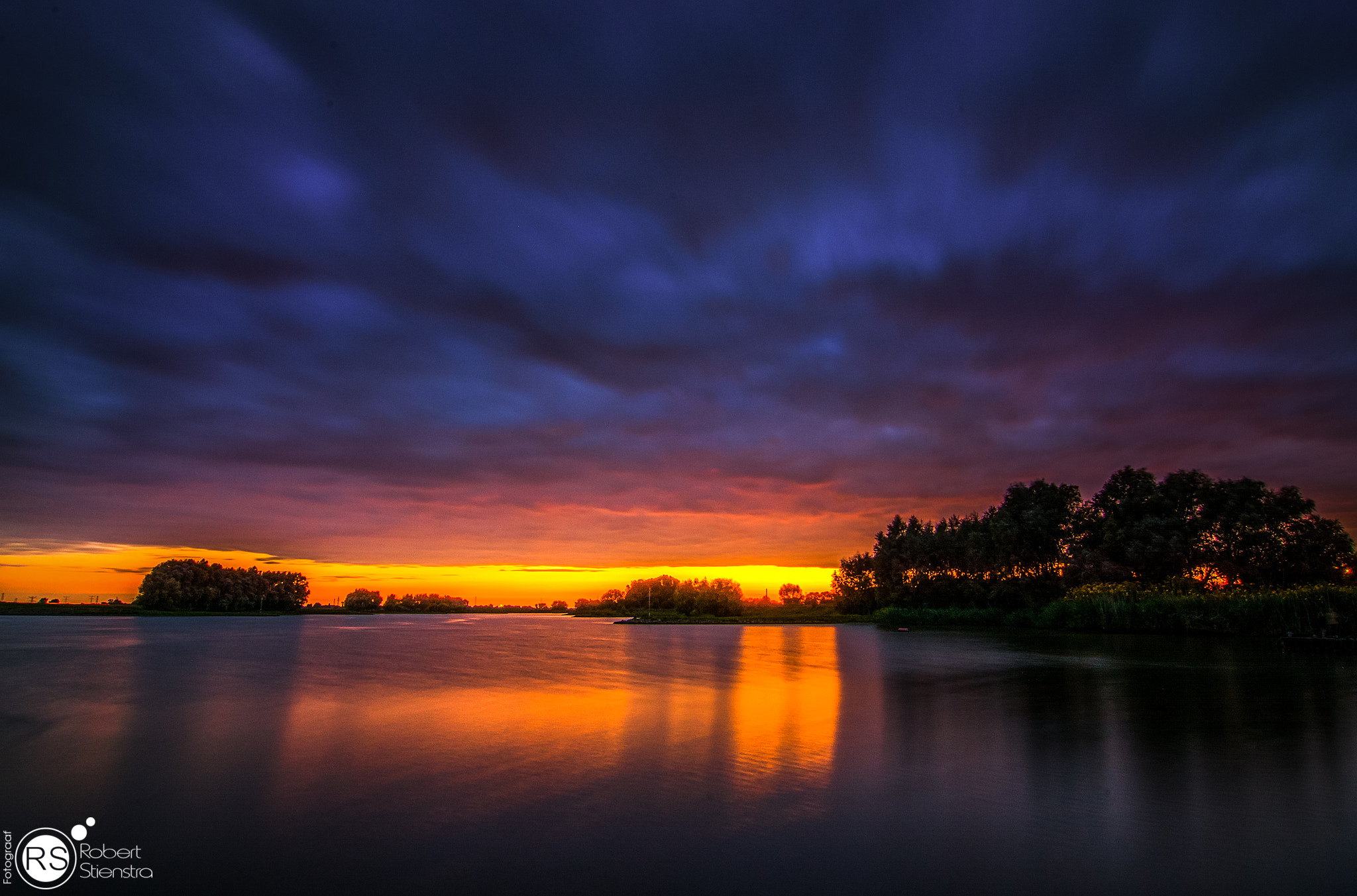 Tokina AT-X Pro 12-24mm F4 (IF) DX sample photo. At days end photography