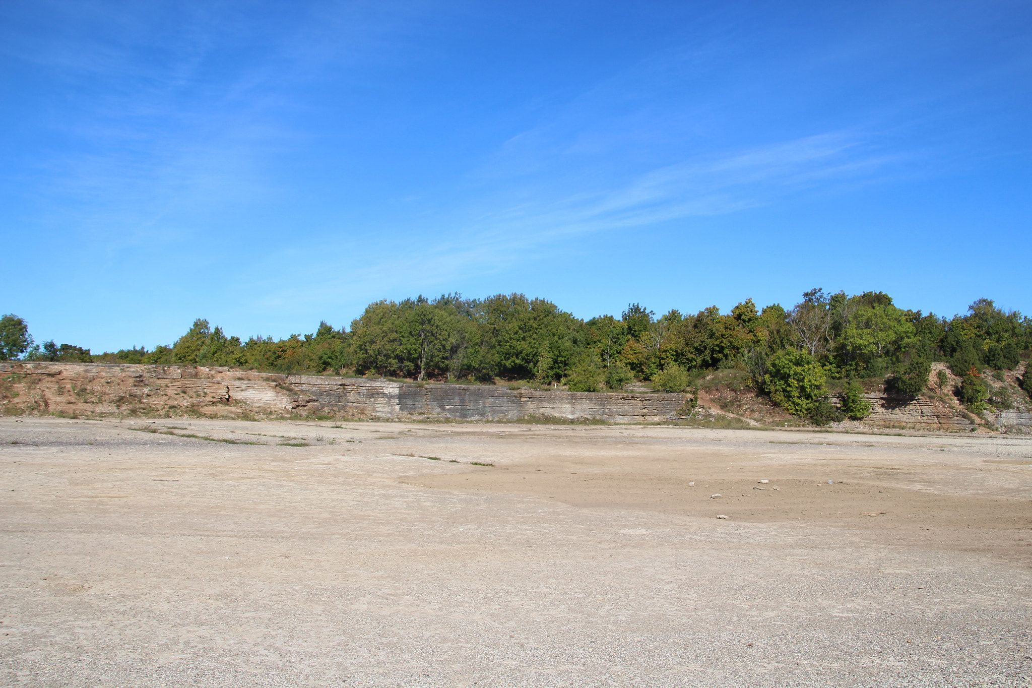 Canon EOS 650D (EOS Rebel T4i / EOS Kiss X6i) sample photo. Abandoned limestone quarry photography