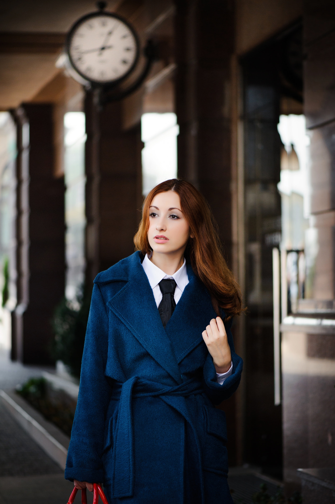 Nikon D3S sample photo. Business woman going to work photography